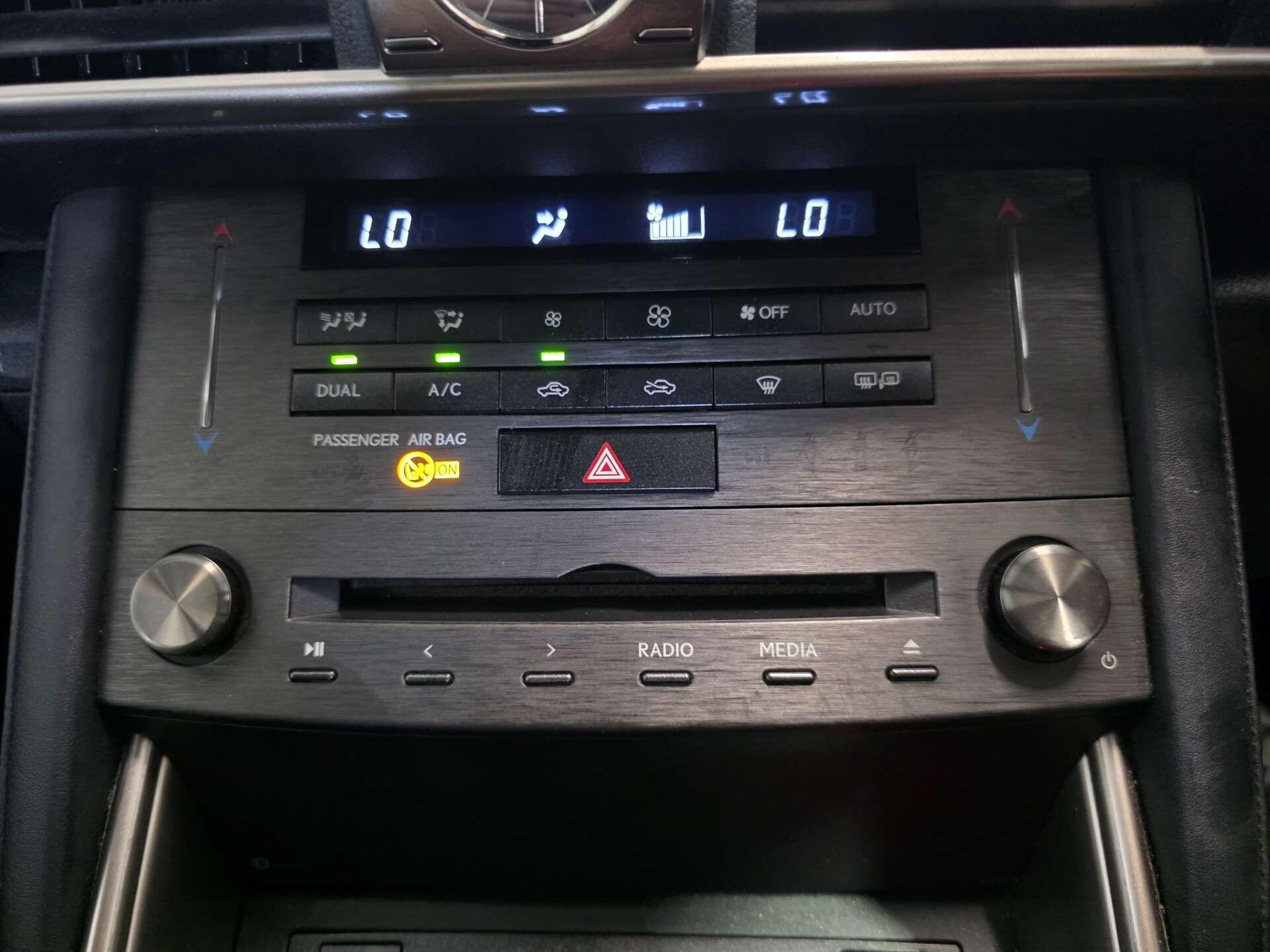 Lexus Is view 24