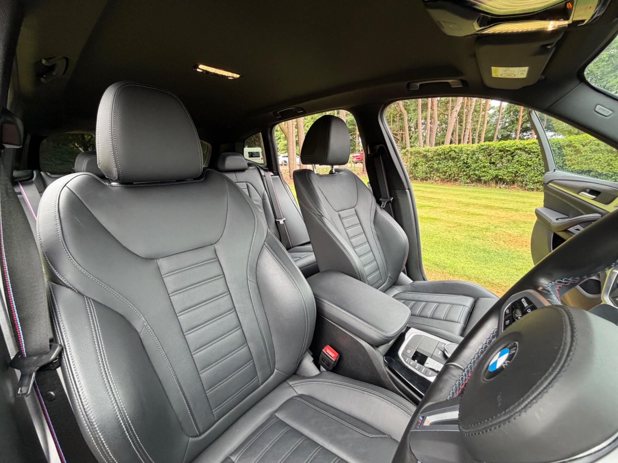 BMW X3 view 16