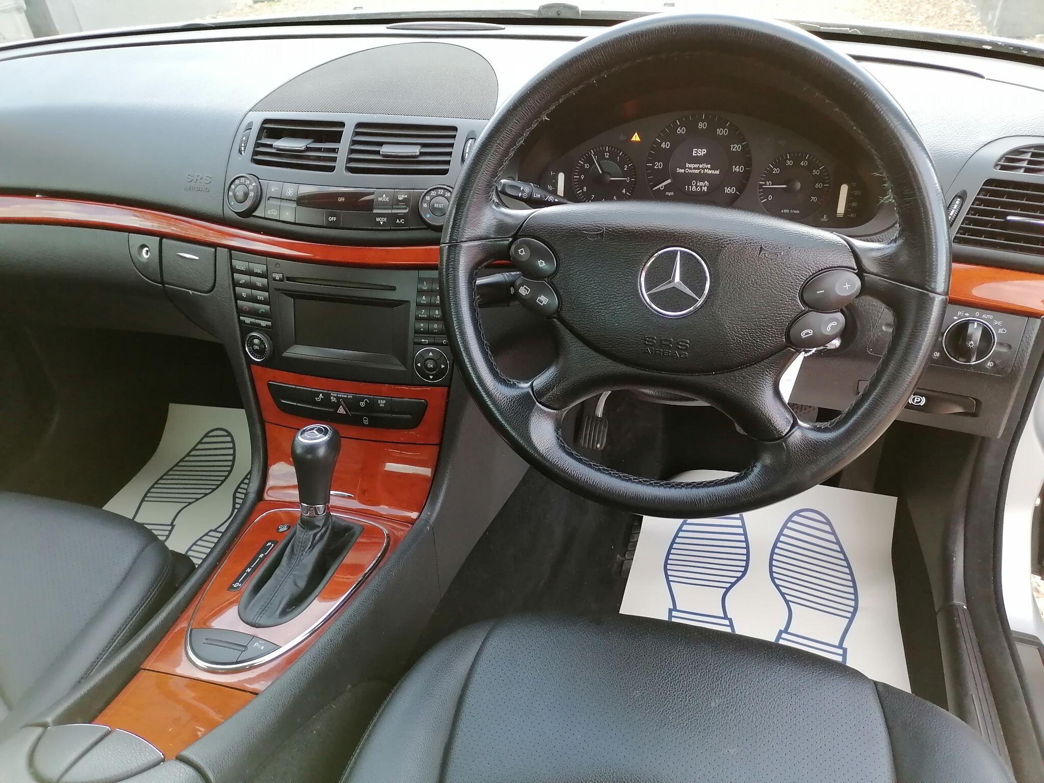 Mercedes-Benz E-Class view 49