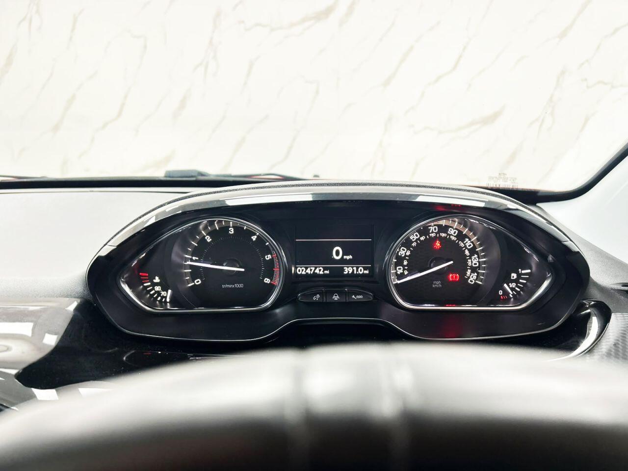 Peugeot 2008 view 13