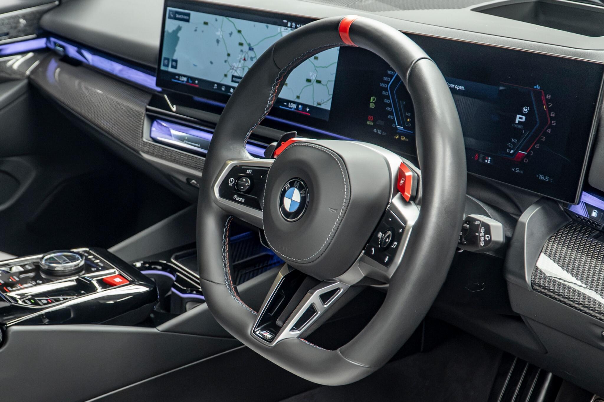 BMW M5 view 27