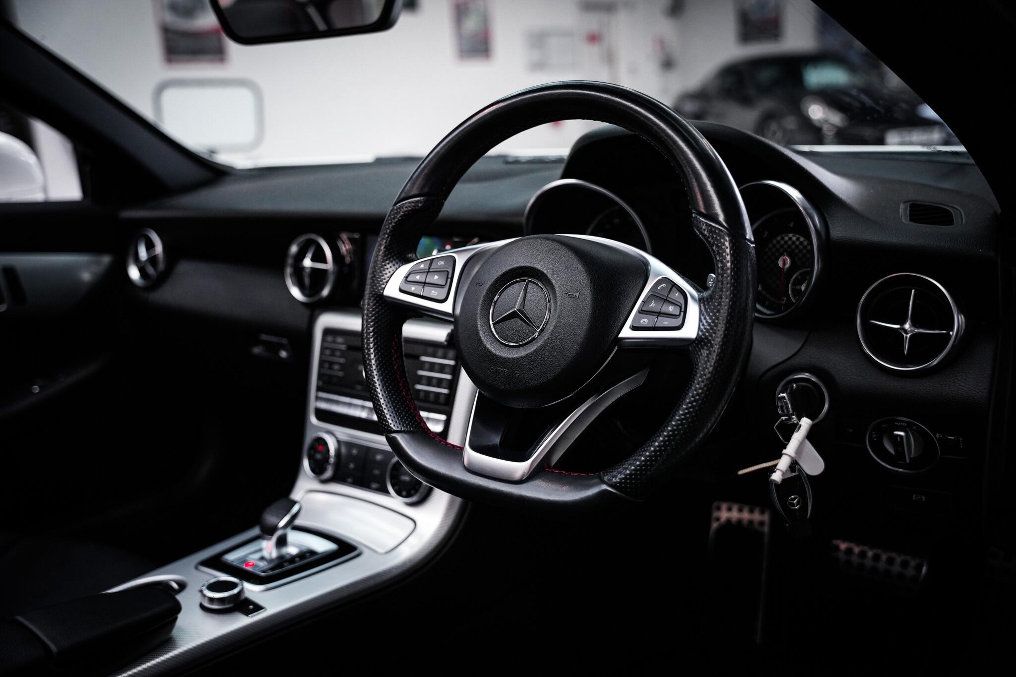 Mercedes-Benz SLC view 17