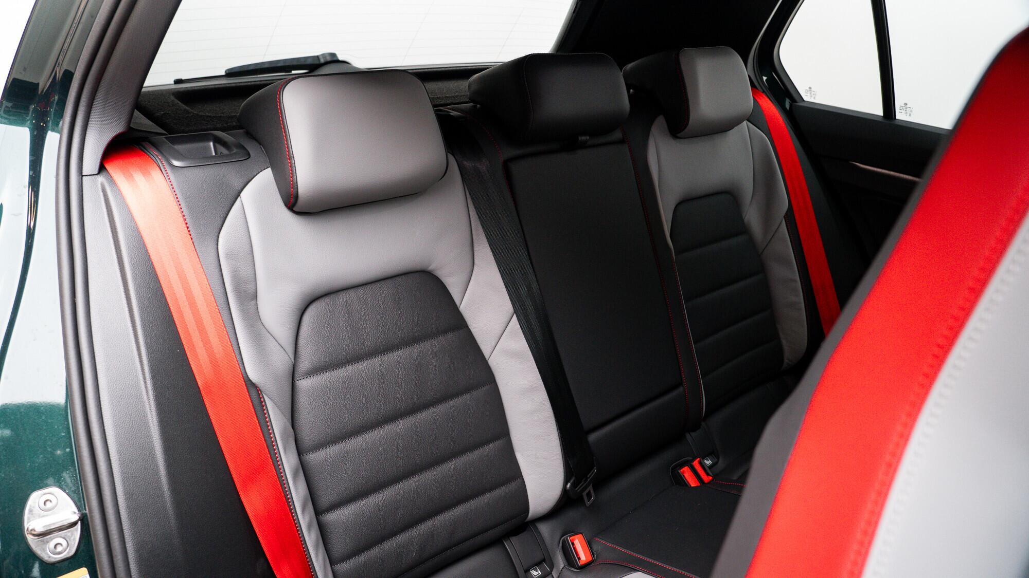 Volkswagen Golf view 26