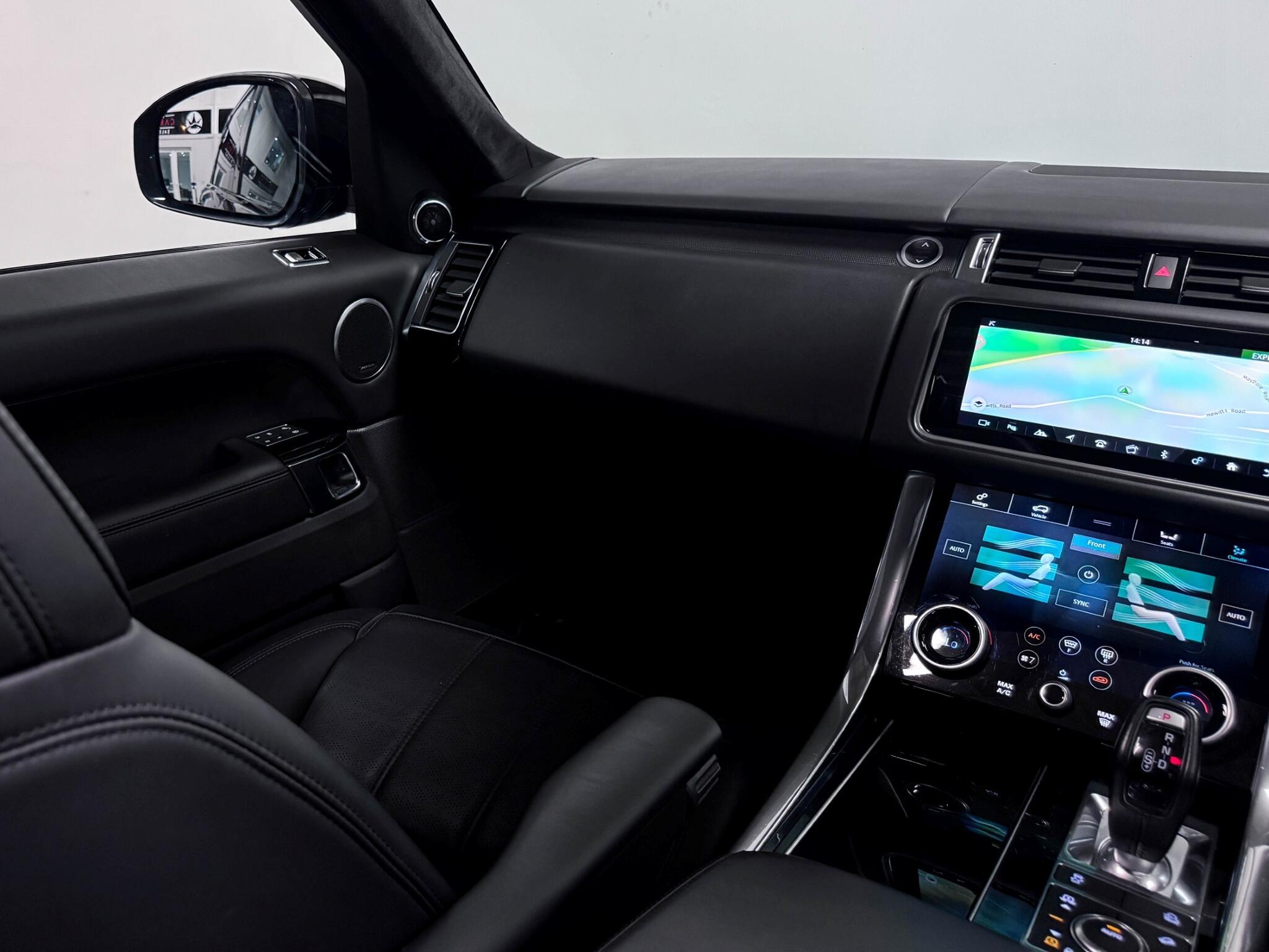 Land Rover Range Rover Sport view 22
