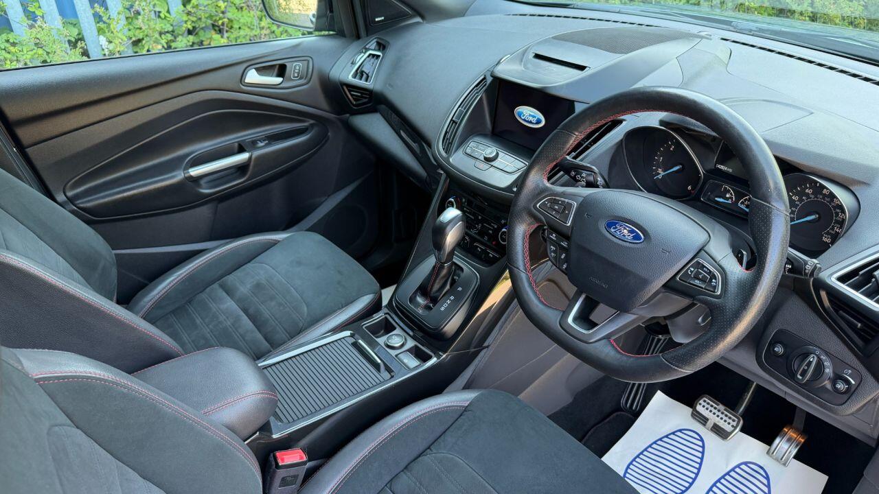 Ford Kuga view 10