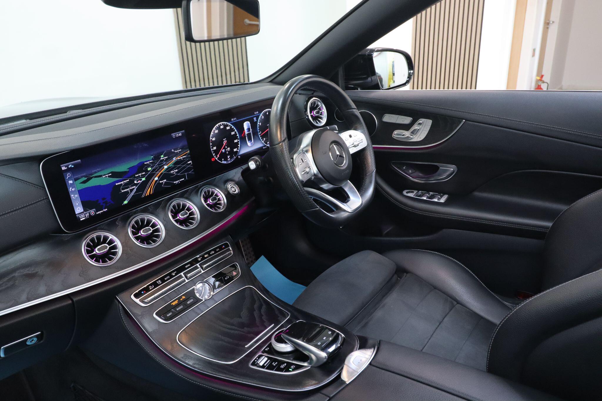Mercedes-Benz E Class view 19