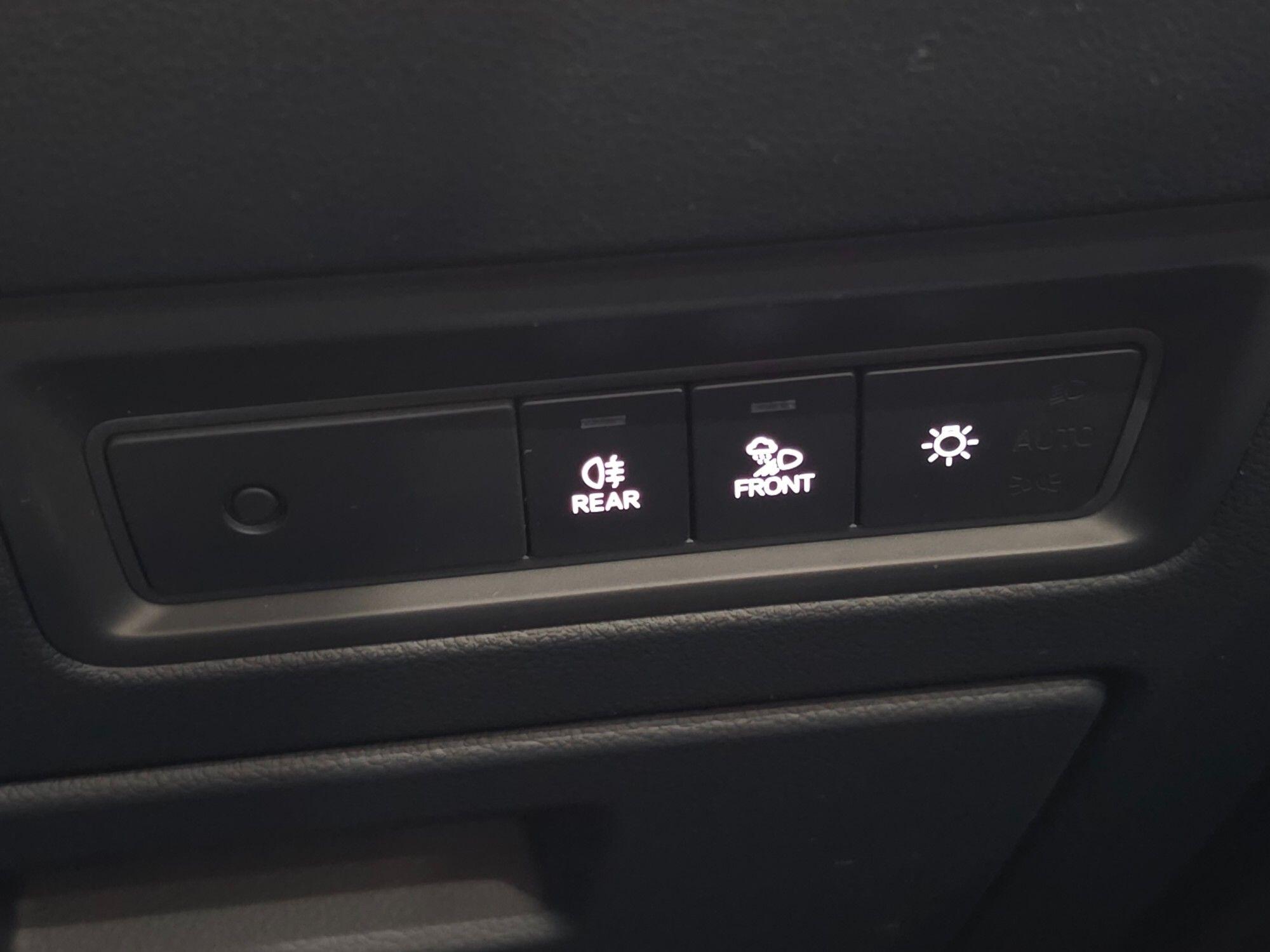Volkswagen Touareg view 38