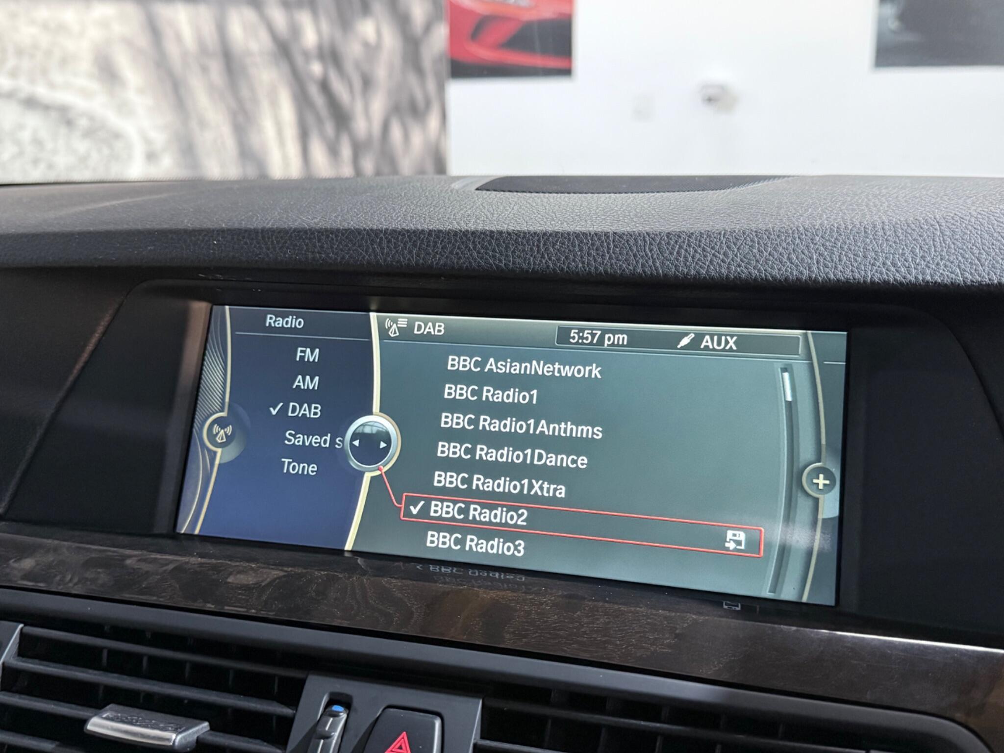 BMW 5 Series view 48