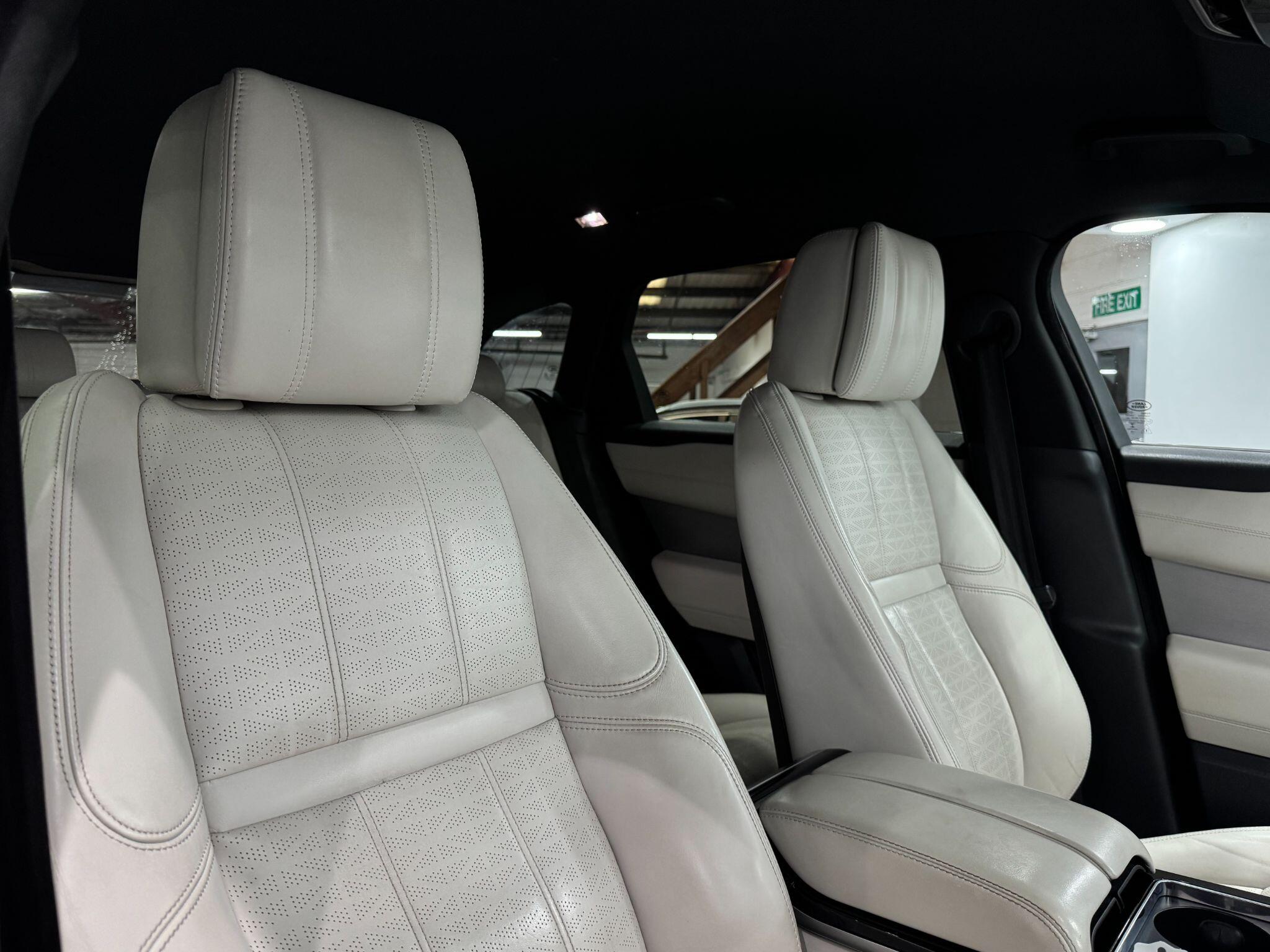 Land Rover Range Rover Velar view 20