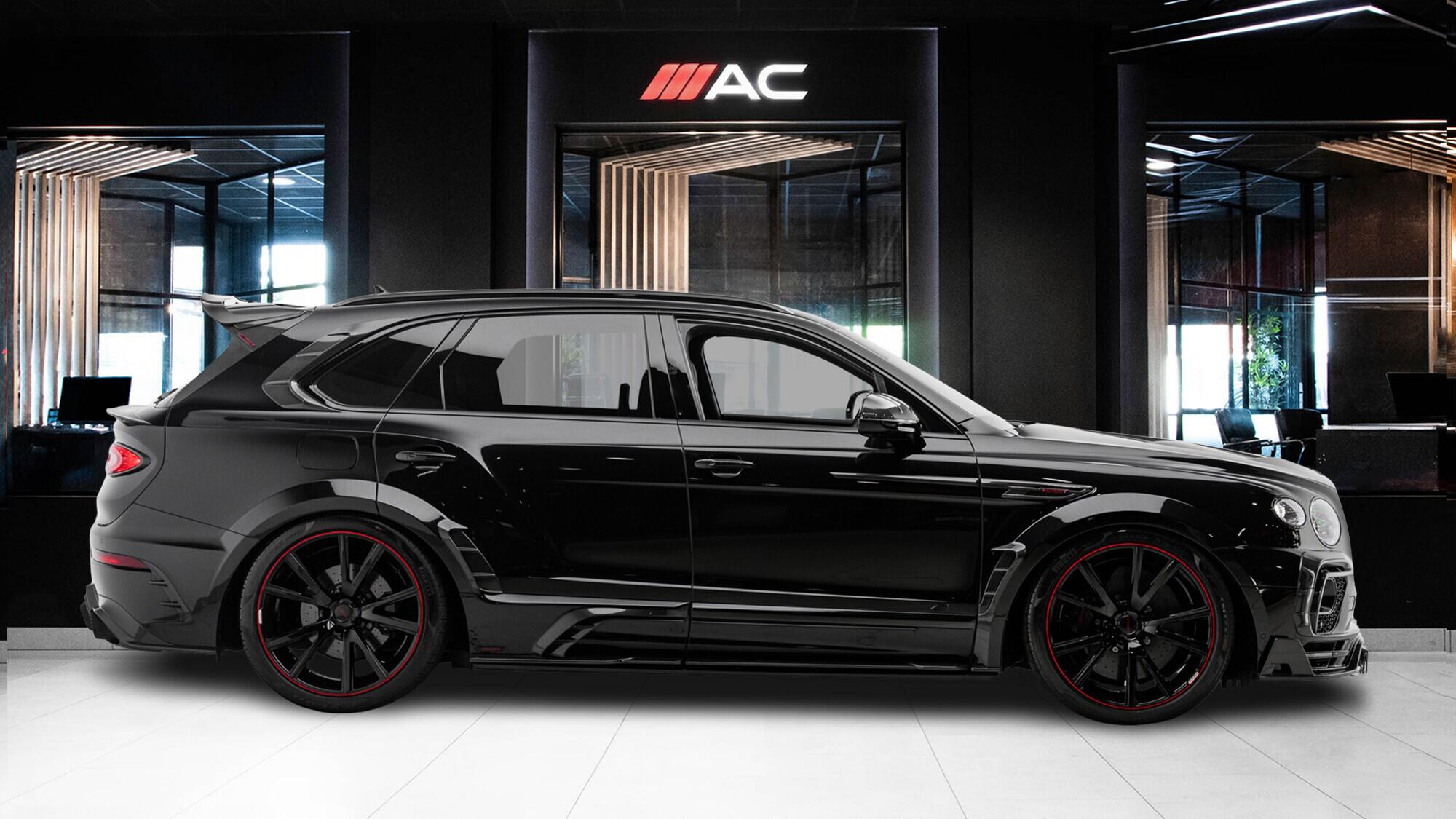 Bentley Bentayga view 3