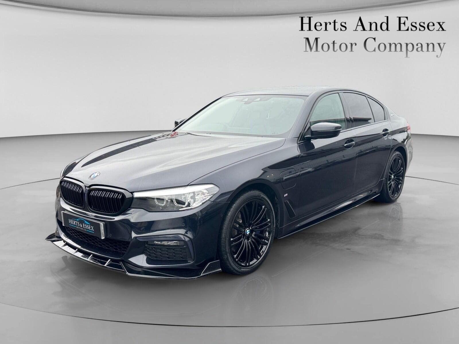 BMW 5 Series view 3