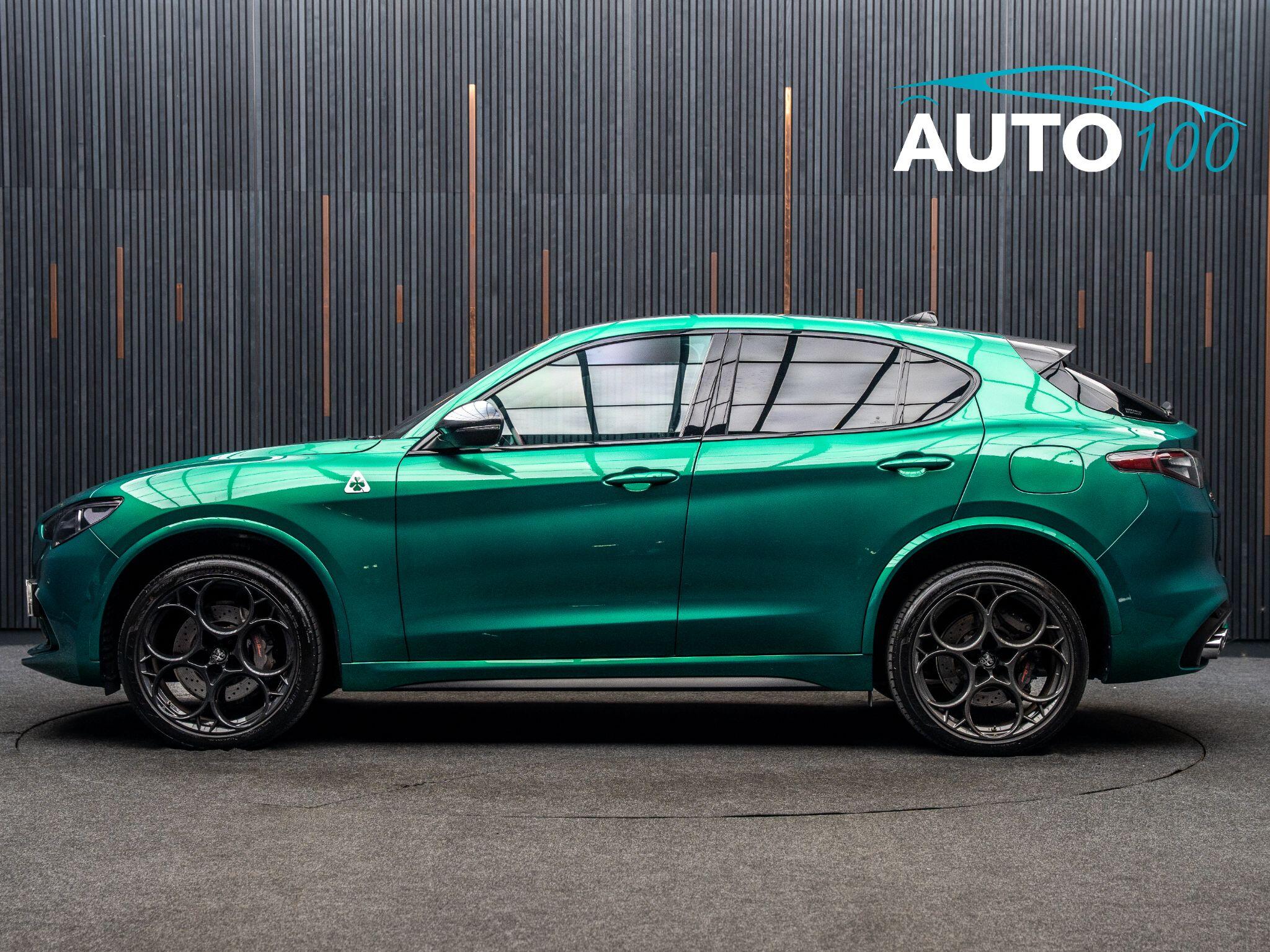 Alfa Romeo Stelvio view 4