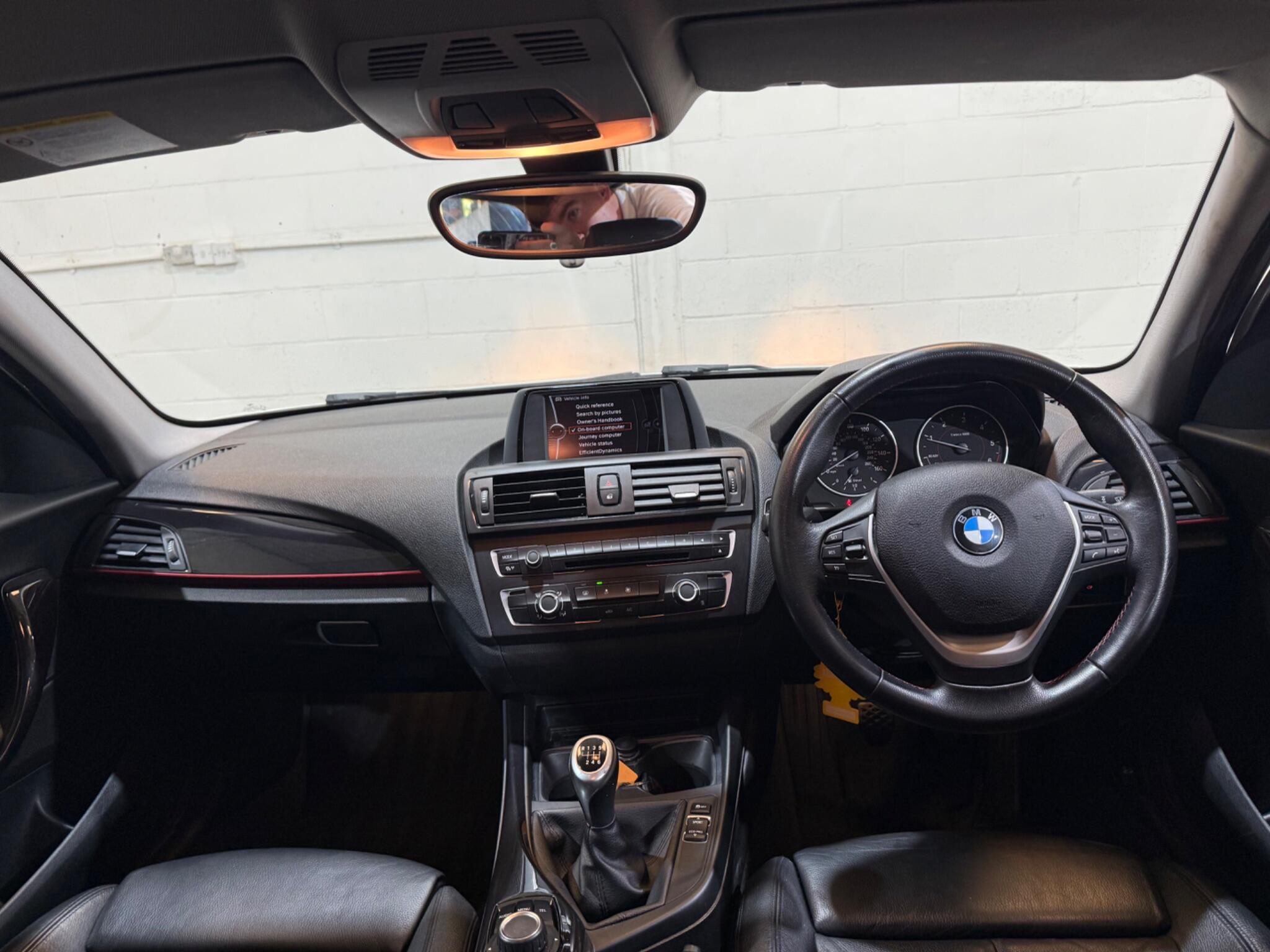 BMW 1 Series view 17