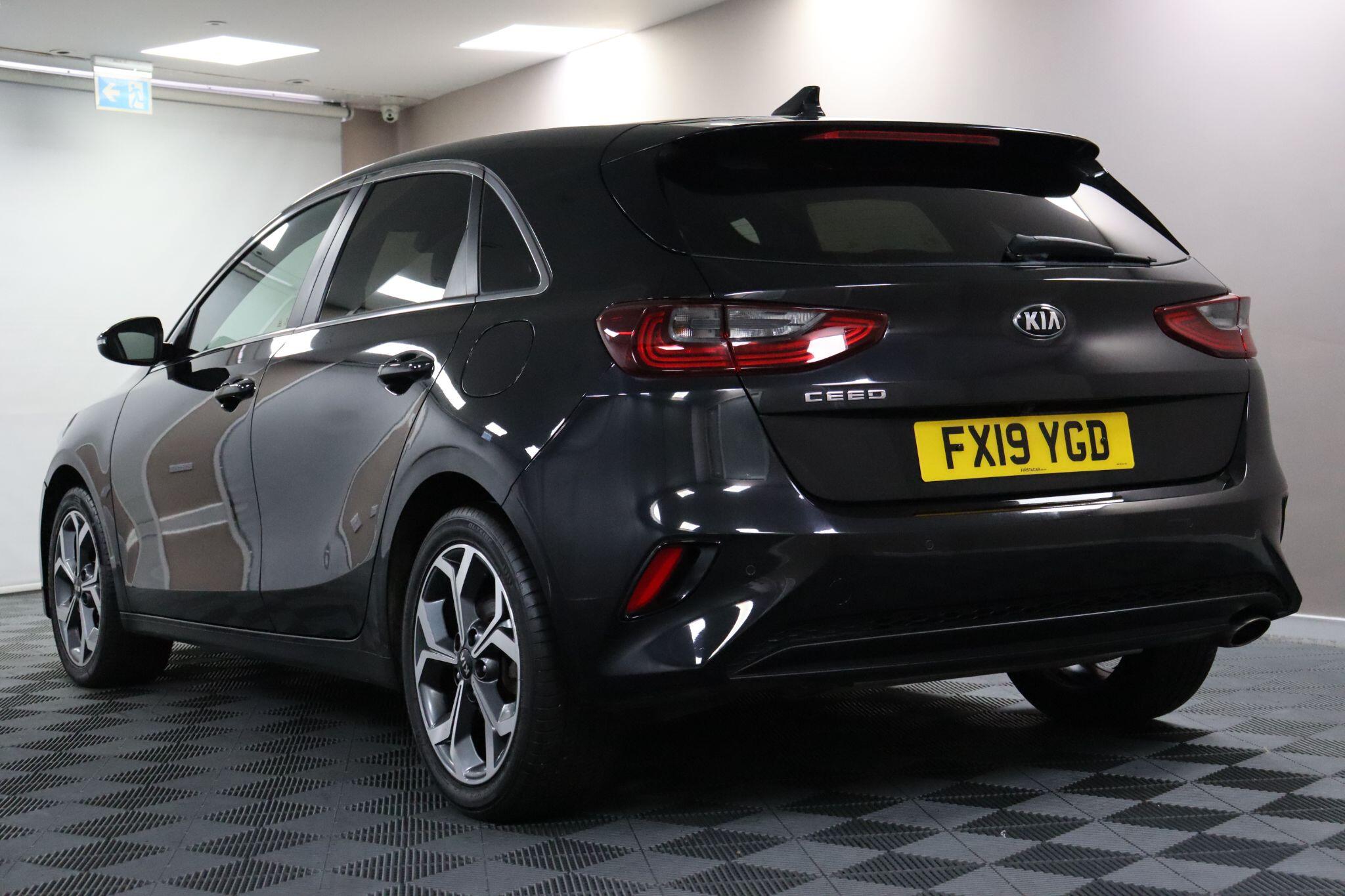 Kia Ceed view 22