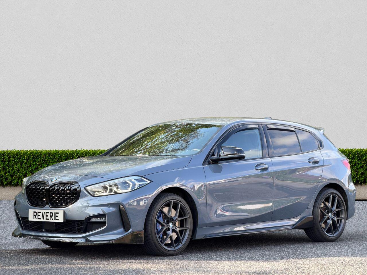 BMW 1 Series view 3