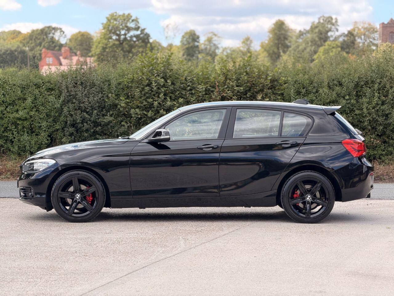 BMW 1 Series view 9