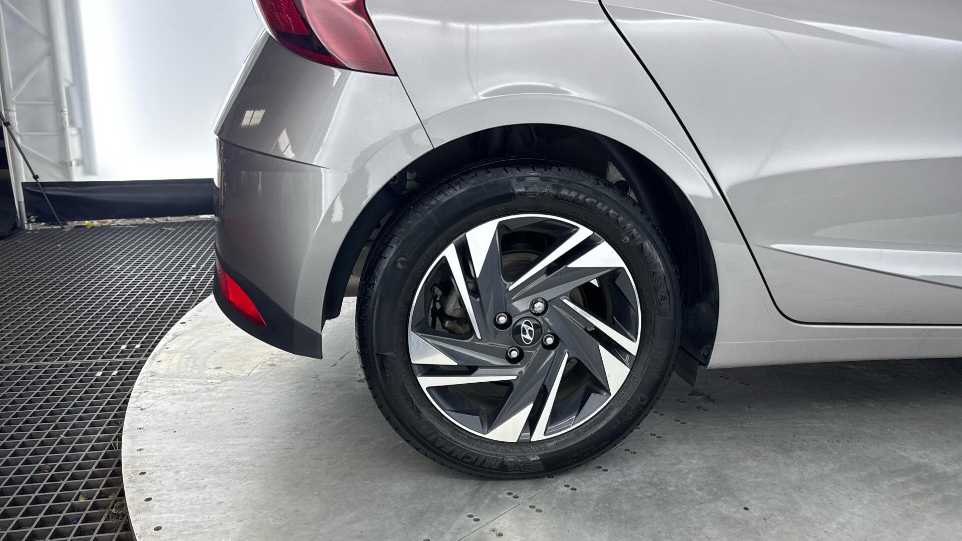 Hyundai i20 view 18