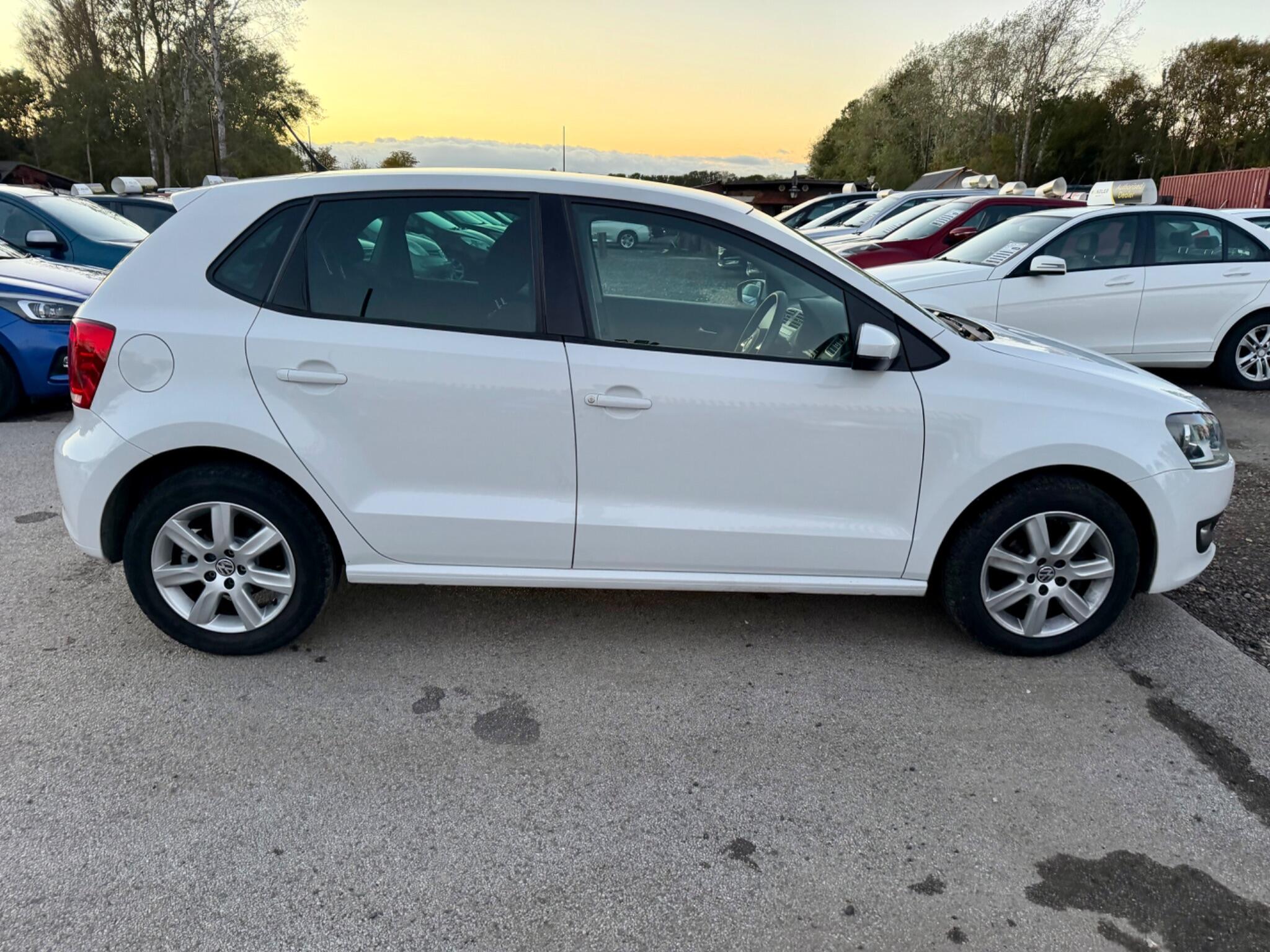 Volkswagen Polo view 19