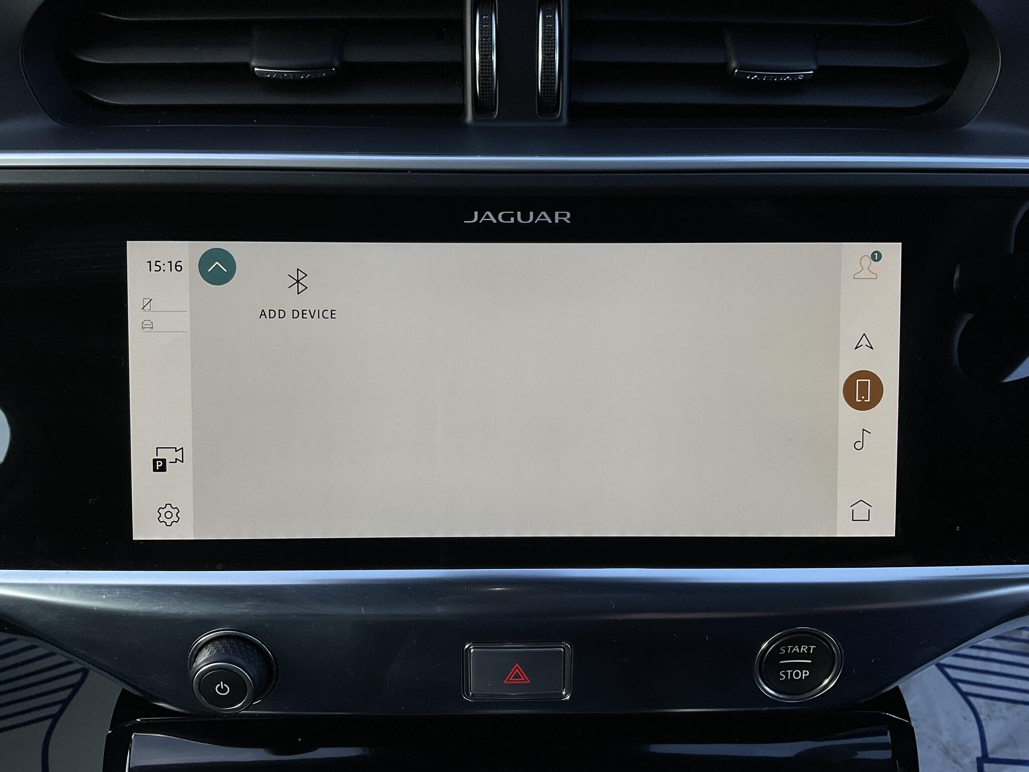Jaguar I-Pace view 35