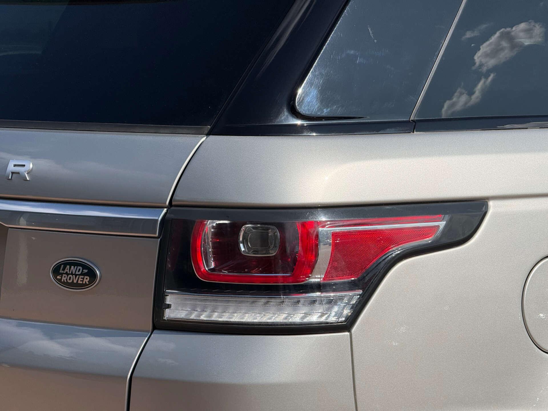 Land Rover Range Rover Sport view 22