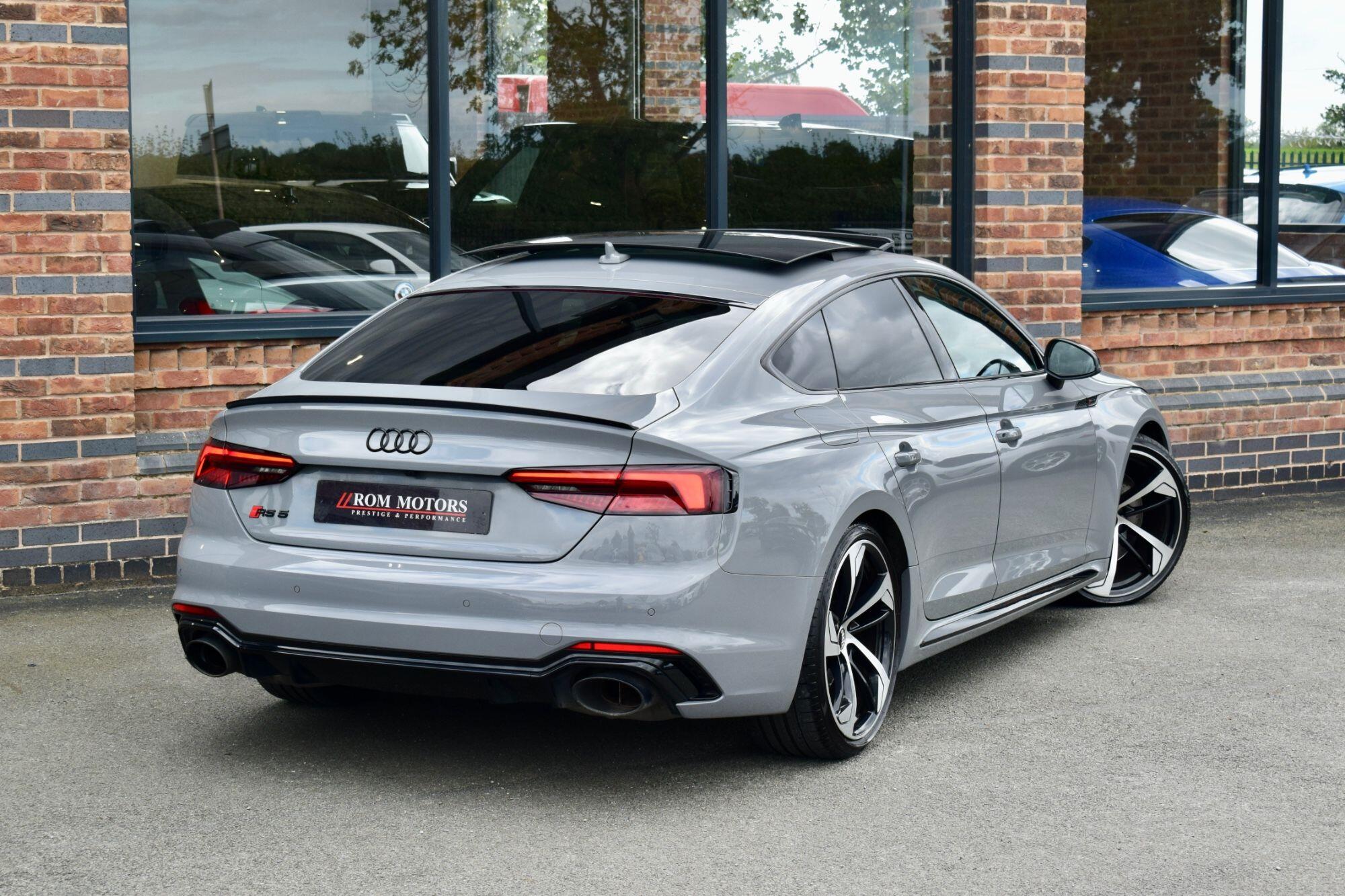 Audi RS5 view 56