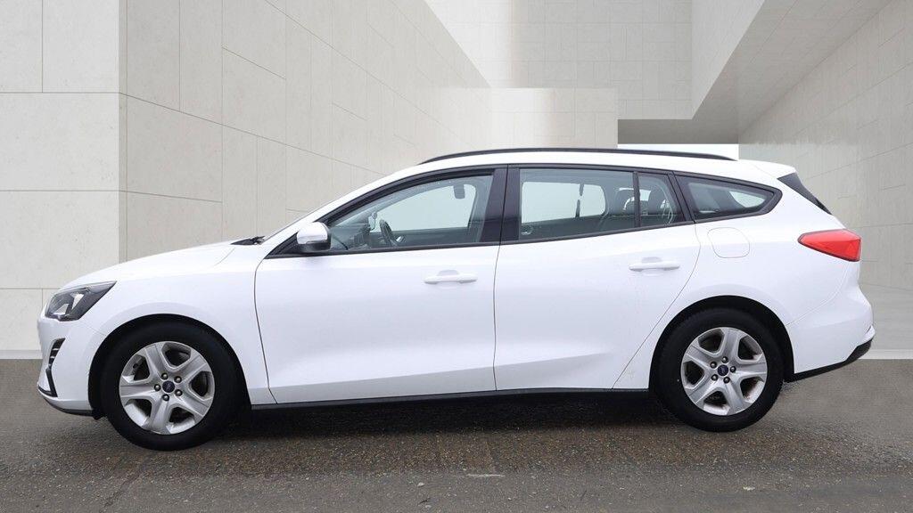 Ford Focus view 10
