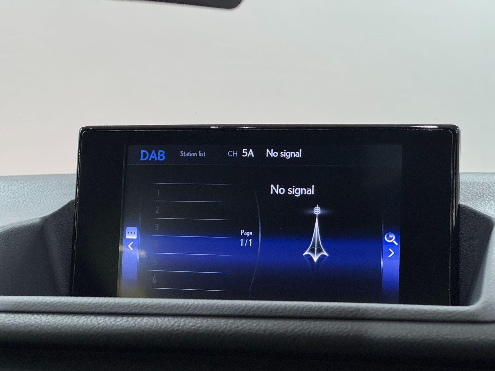Lexus CT view 17