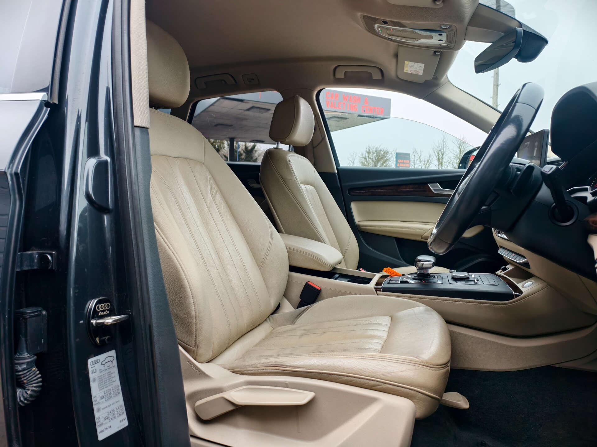 Audi Q5 view 19