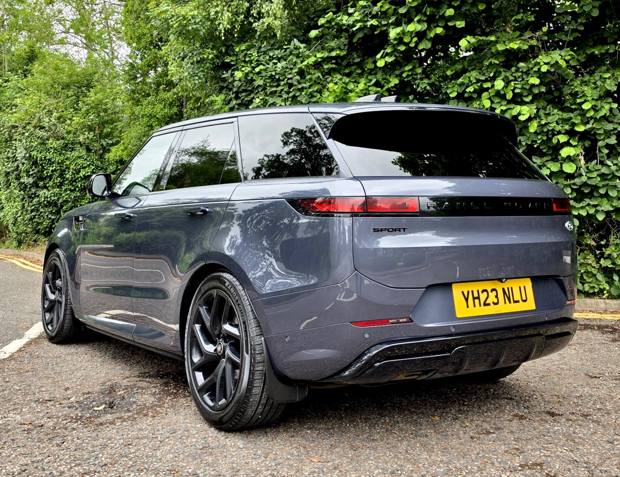 Land Rover Range Rover Sport view 15