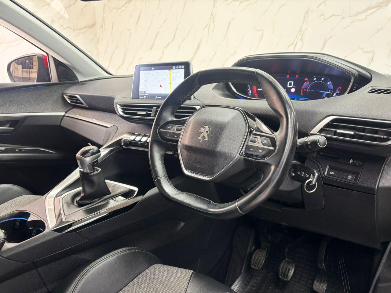 Peugeot 3008 view 17