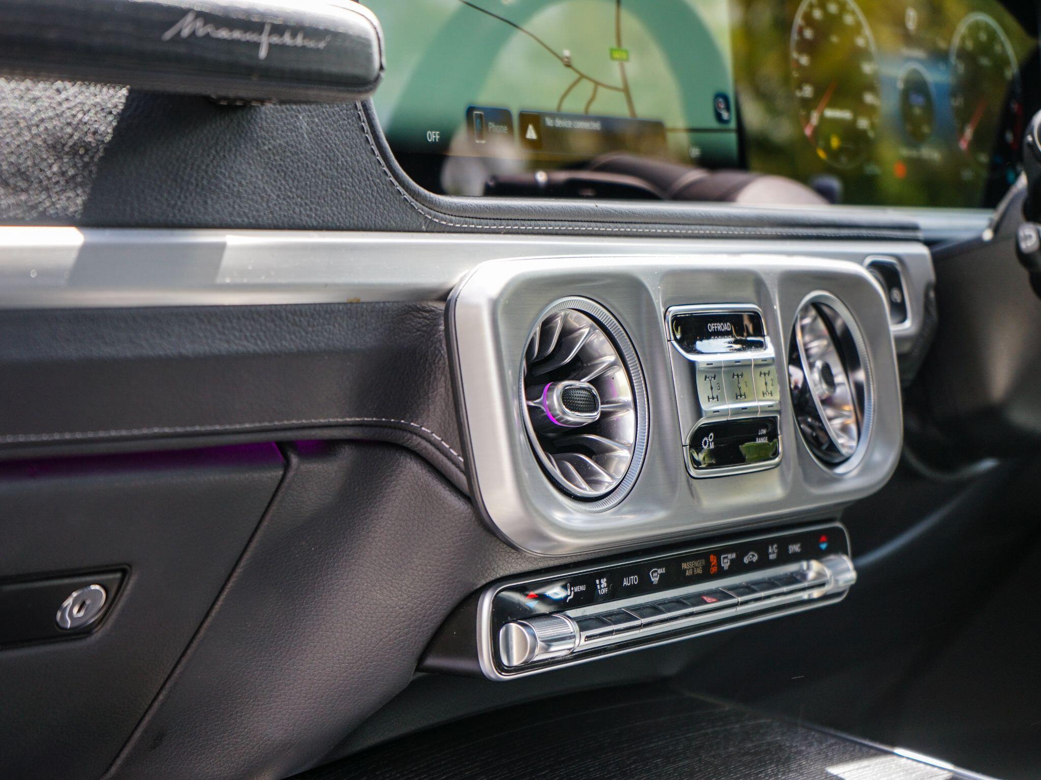 Mercedes-Benz G Class view 23