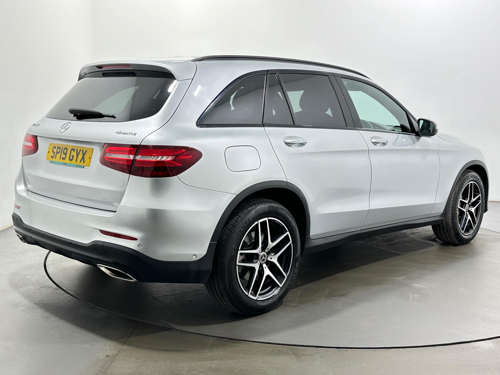 Mercedes-Benz GLC view 8