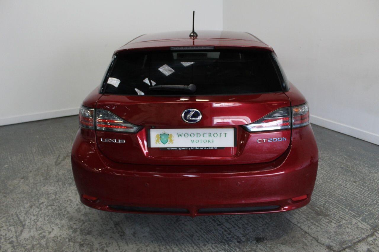 Lexus CT view 14
