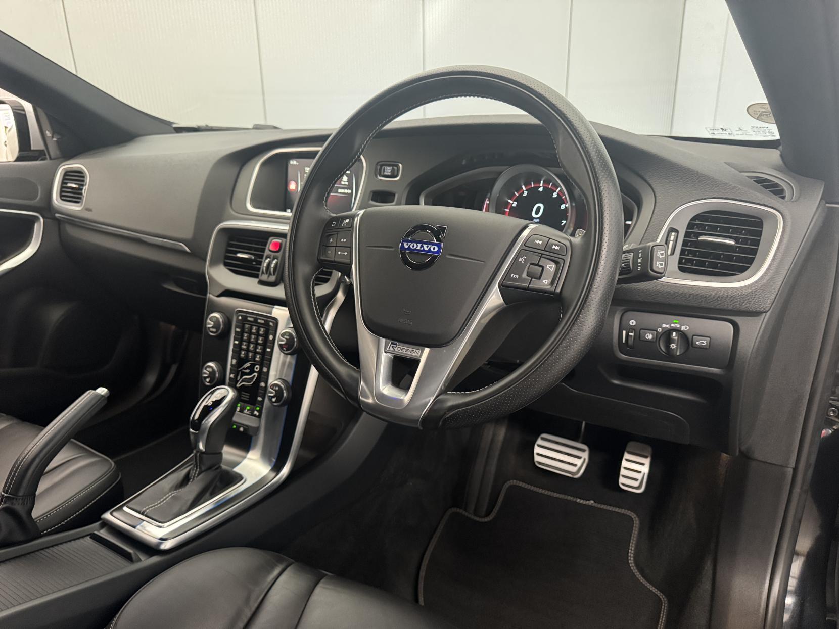 Volvo V40 view 56