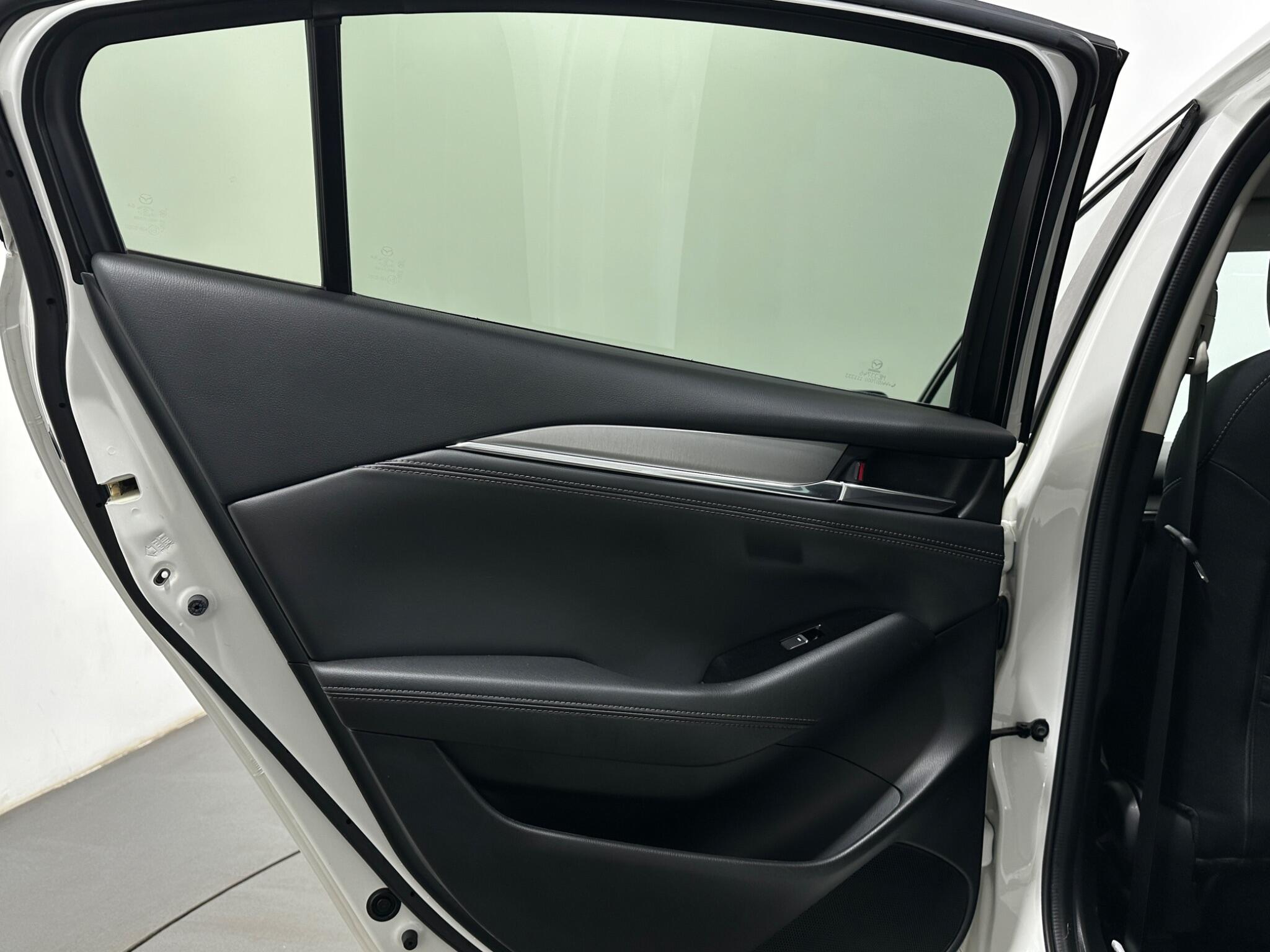 Mazda Mazda6 view 37