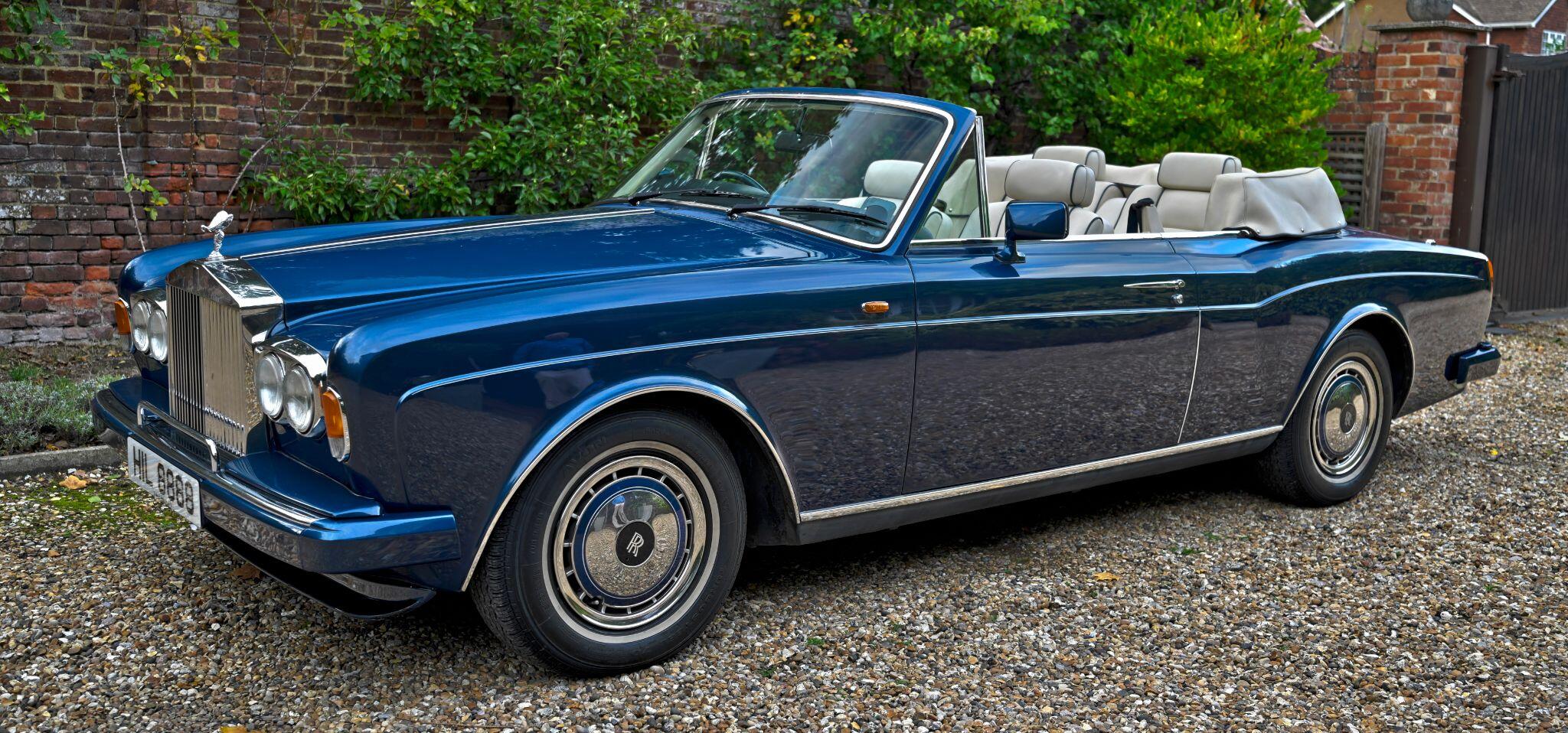 Rolls-Royce Corniche view 4