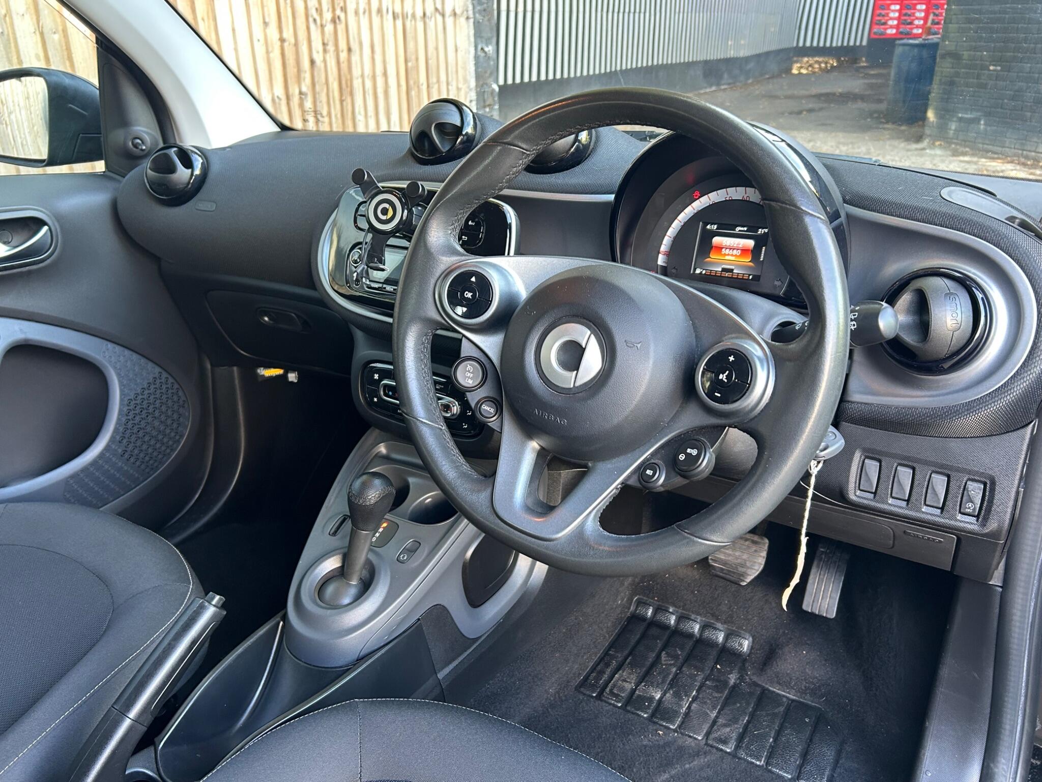 Smart Fortwo view 26