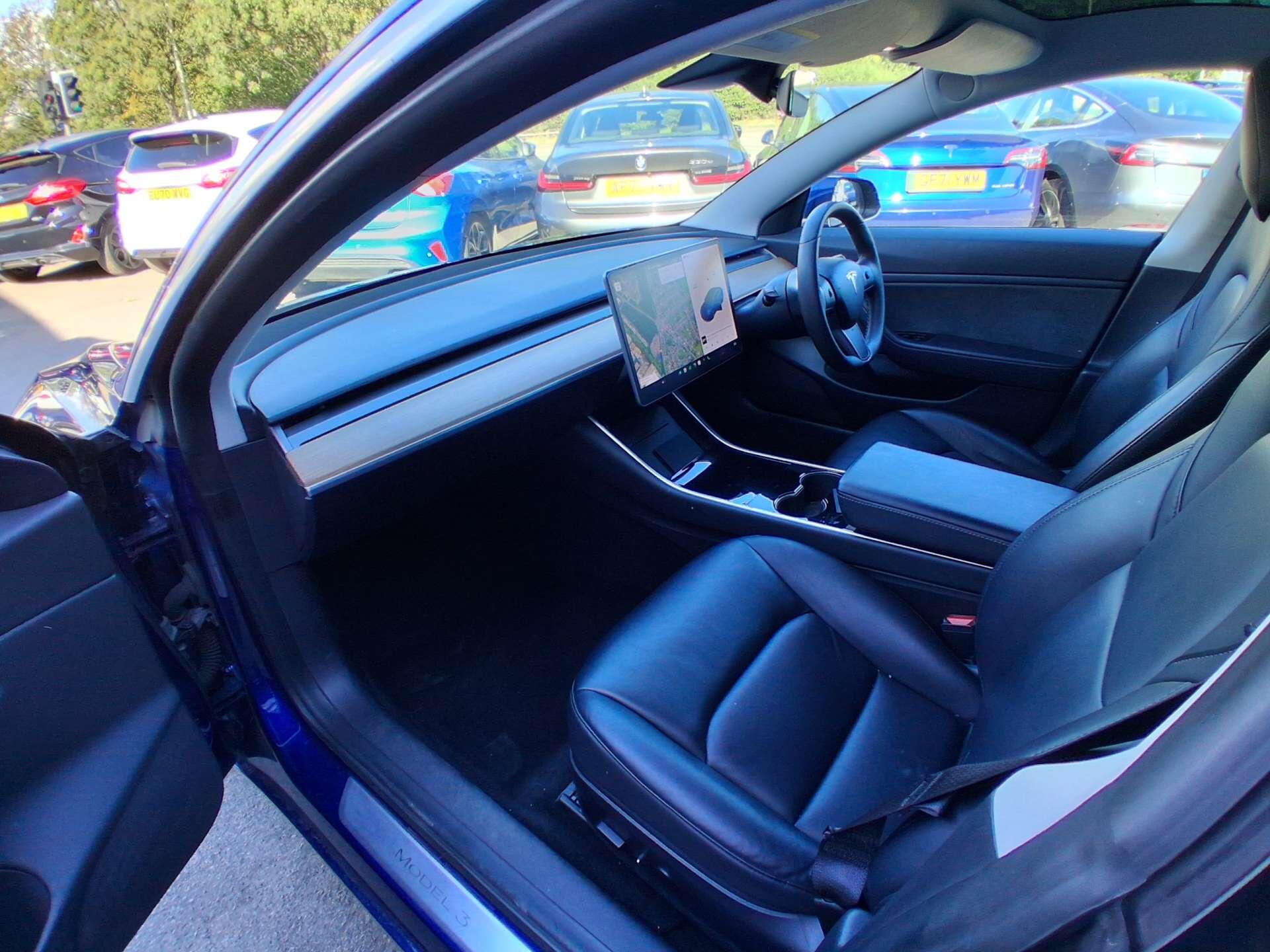 Tesla Model 3 view 20