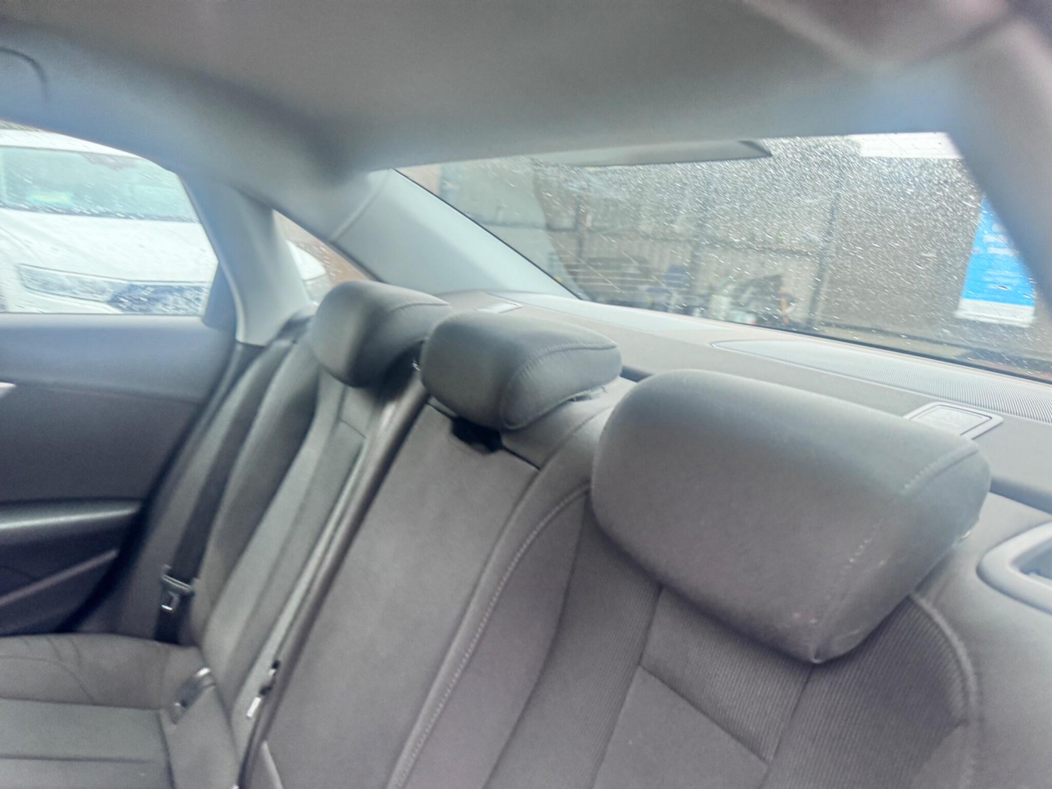 Audi A4 view 14