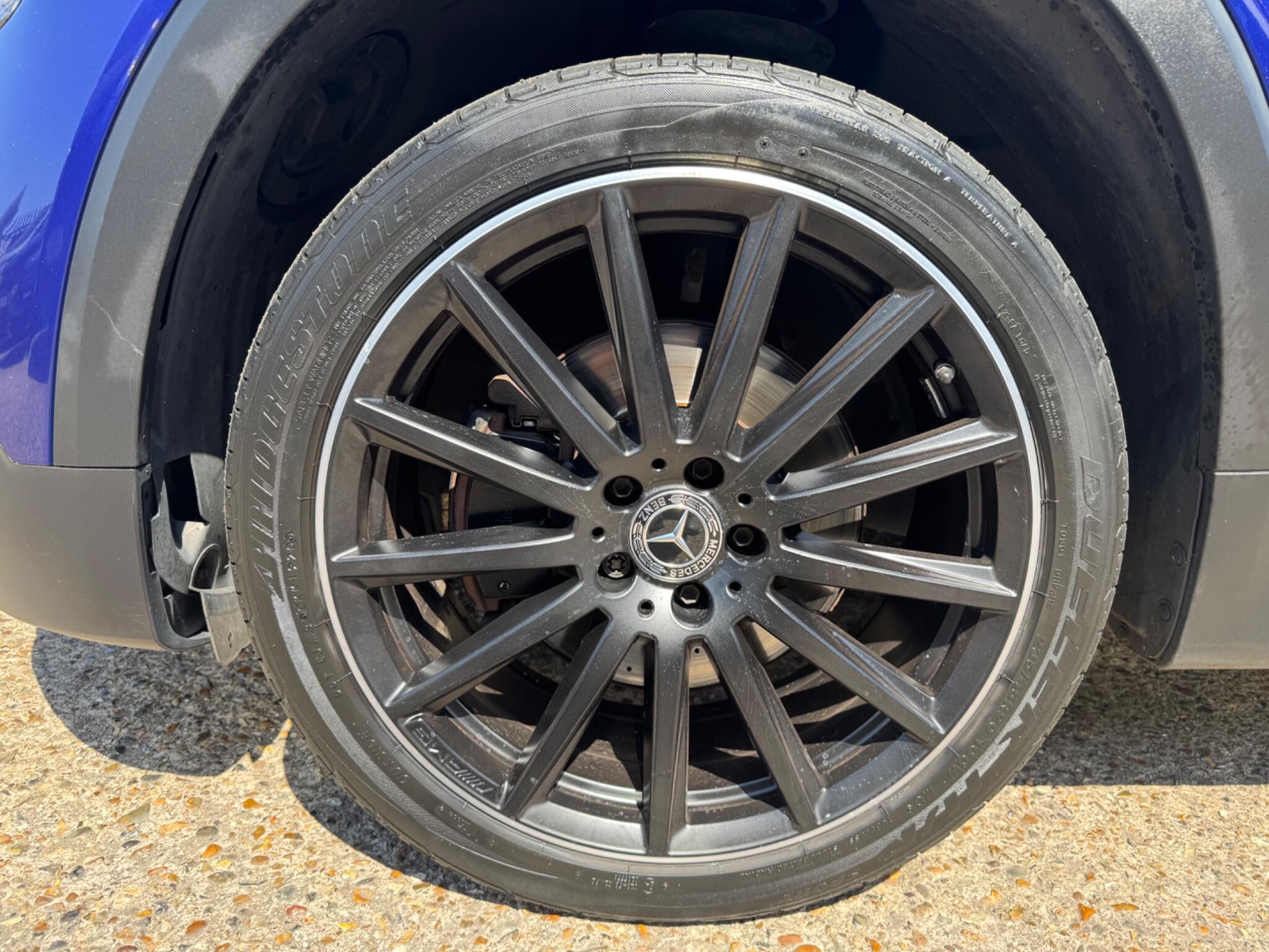 Mercedes-Benz GLB view 39