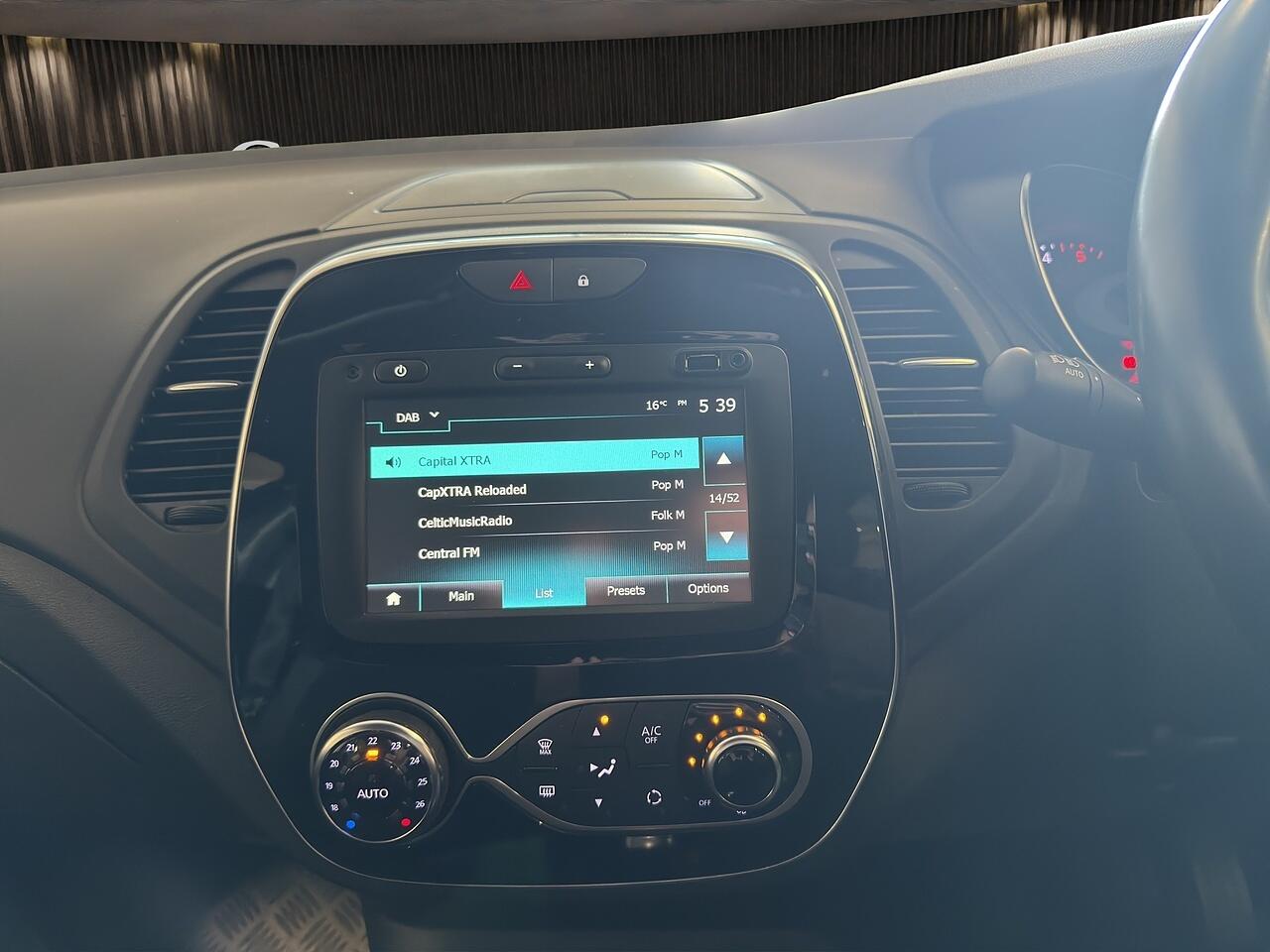 Renault Captur view 7