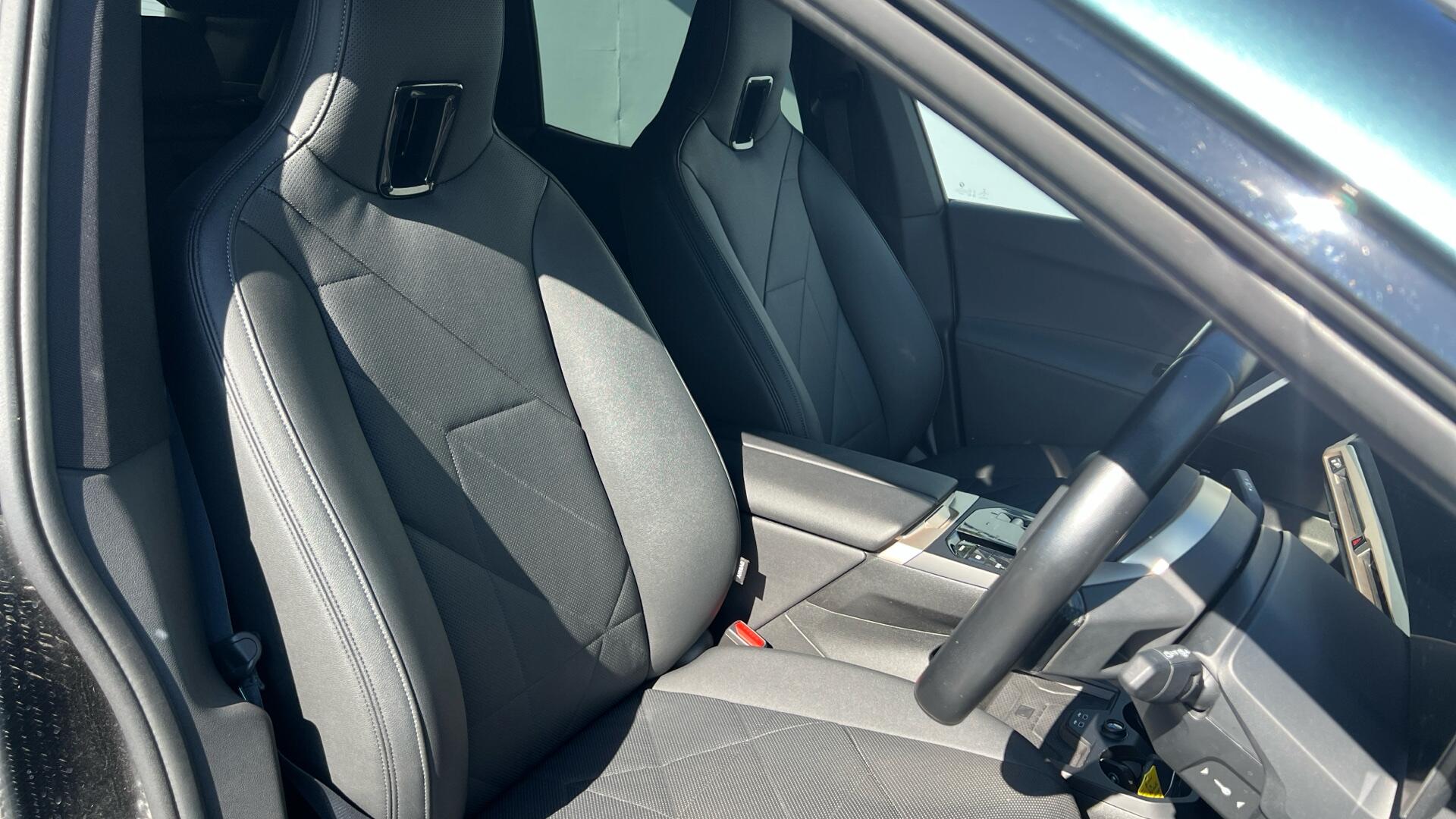 BMW Ix view 11