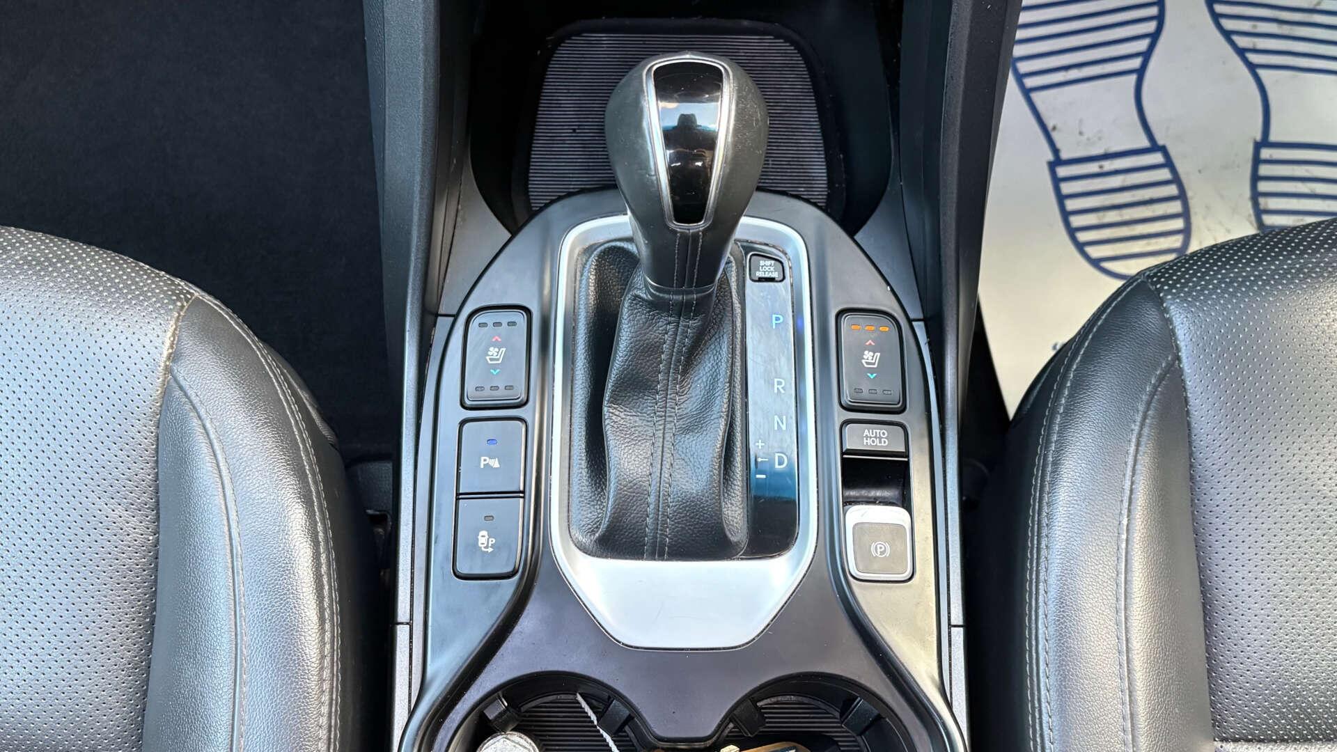 Hyundai Santa Fe view 32