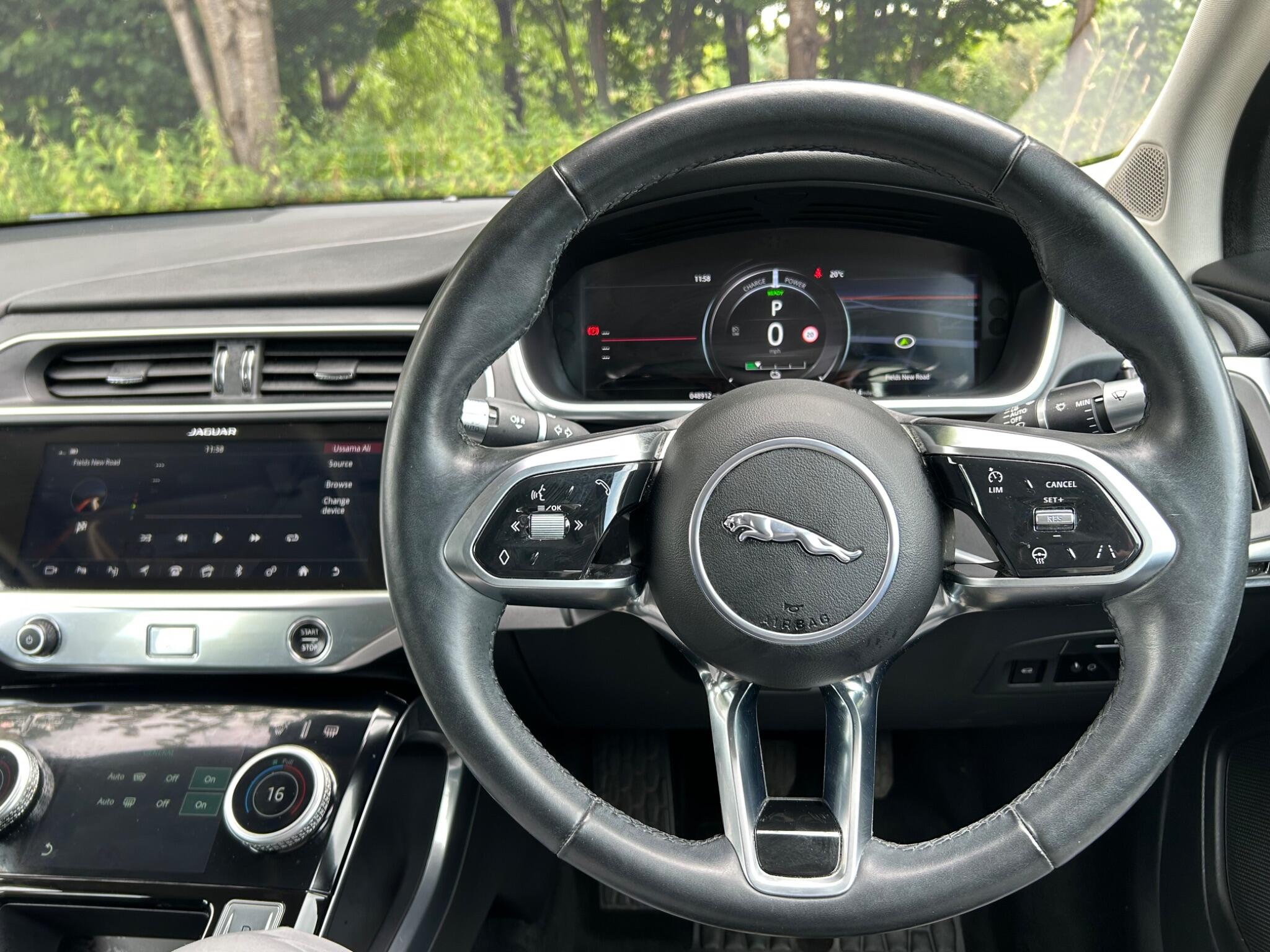 Jaguar I-Pace view 31