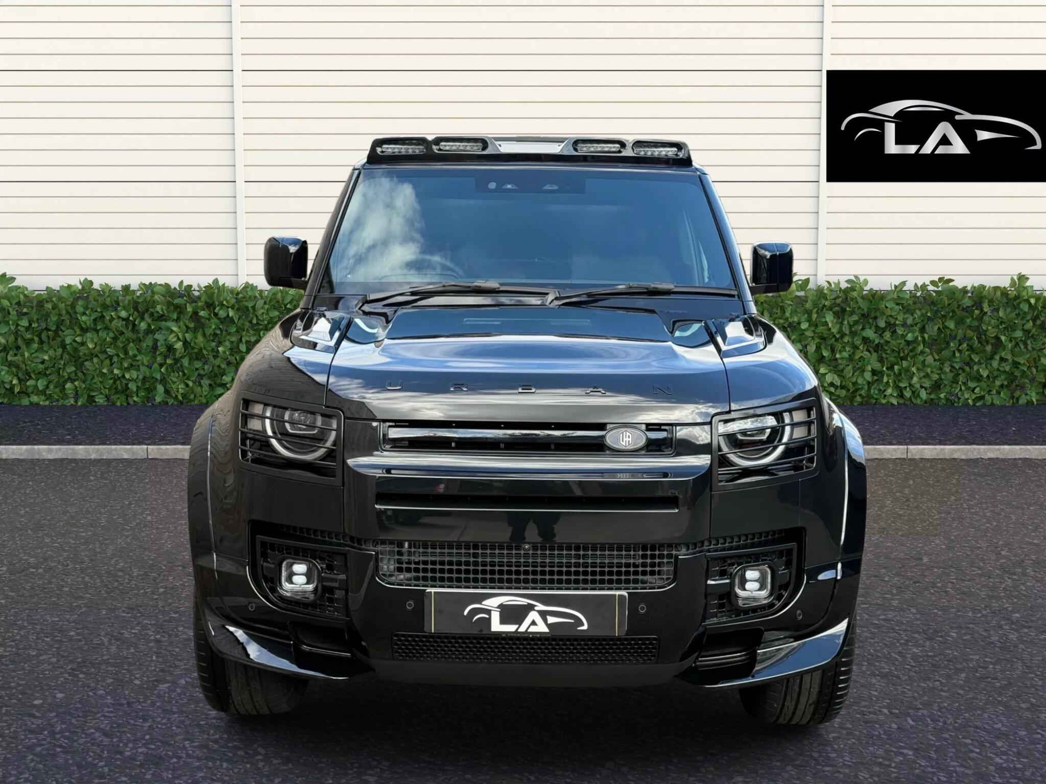 Land Rover Defender view 4