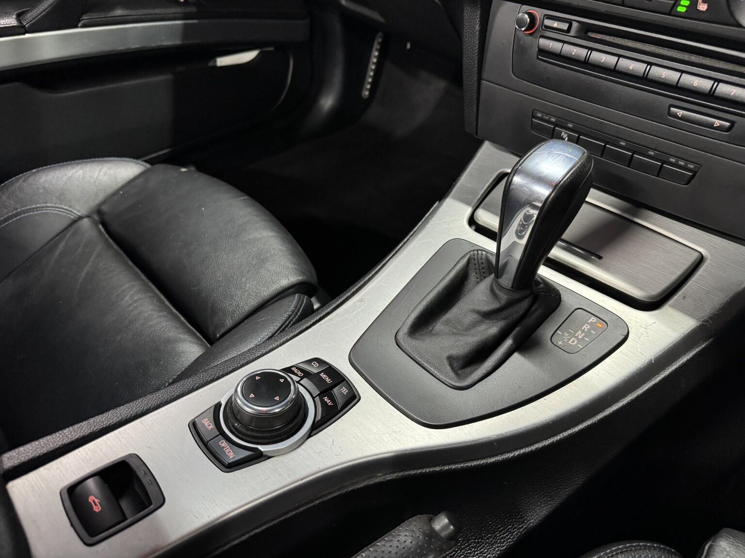 BMW 3 Series view 27