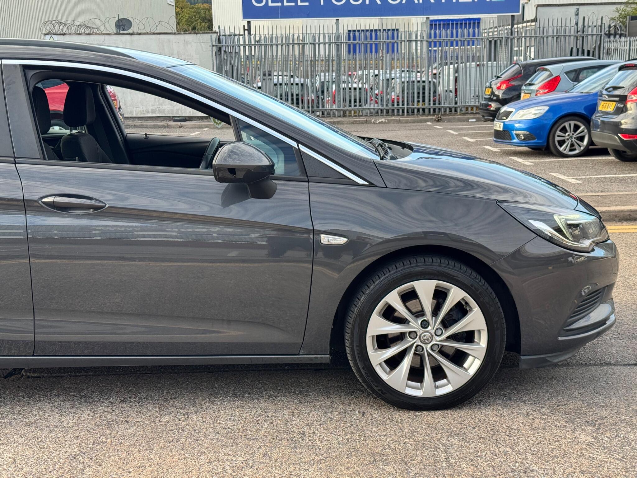 Vauxhall Astra view 46