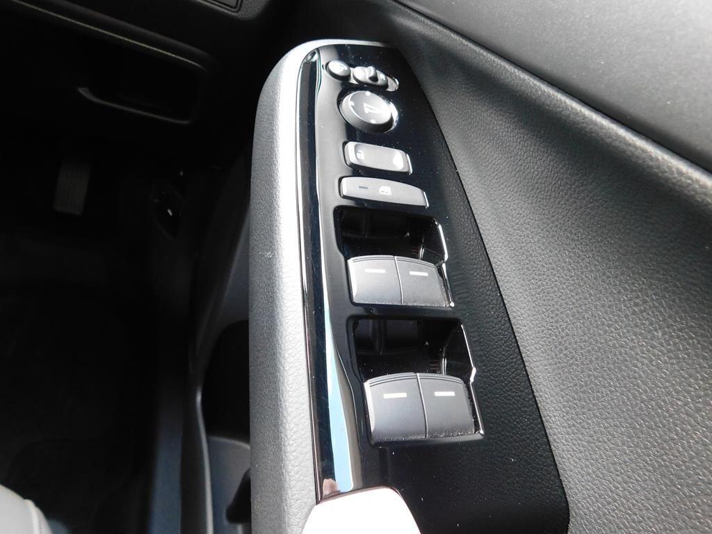 HR-V