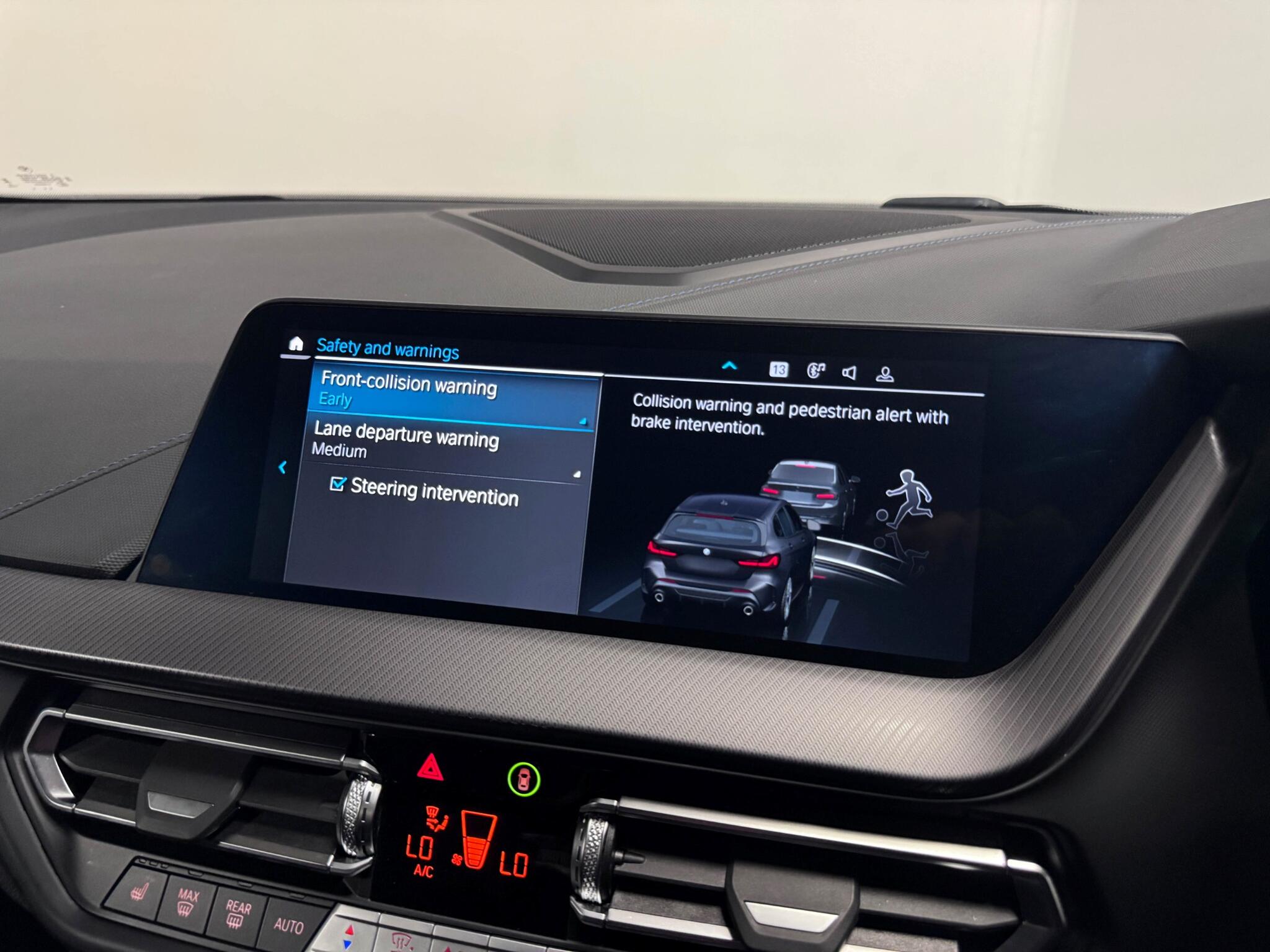 BMW 1 Series view 46