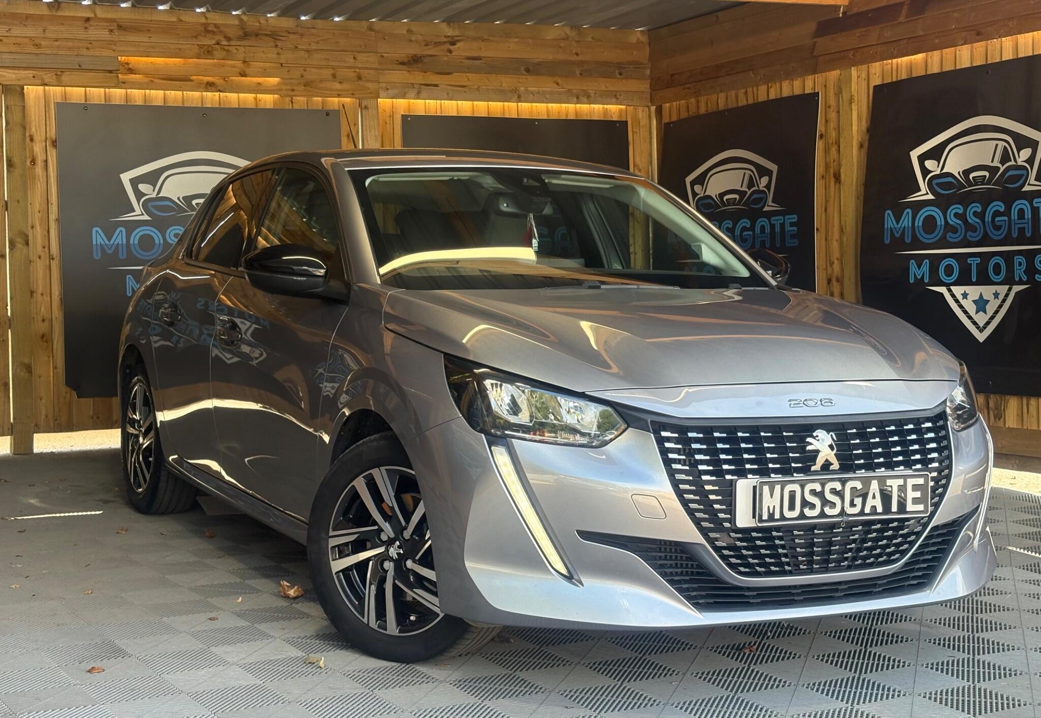Peugeot 208 main image